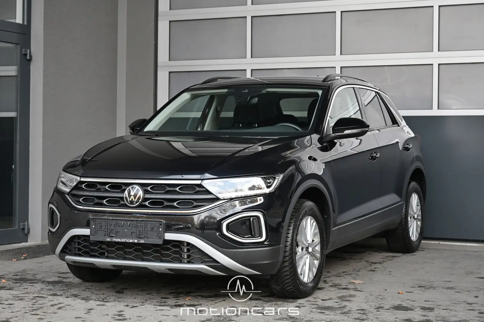Volkswagen T-Roc 1.0 TSI Life Pickerl NEU Schwarz - 1