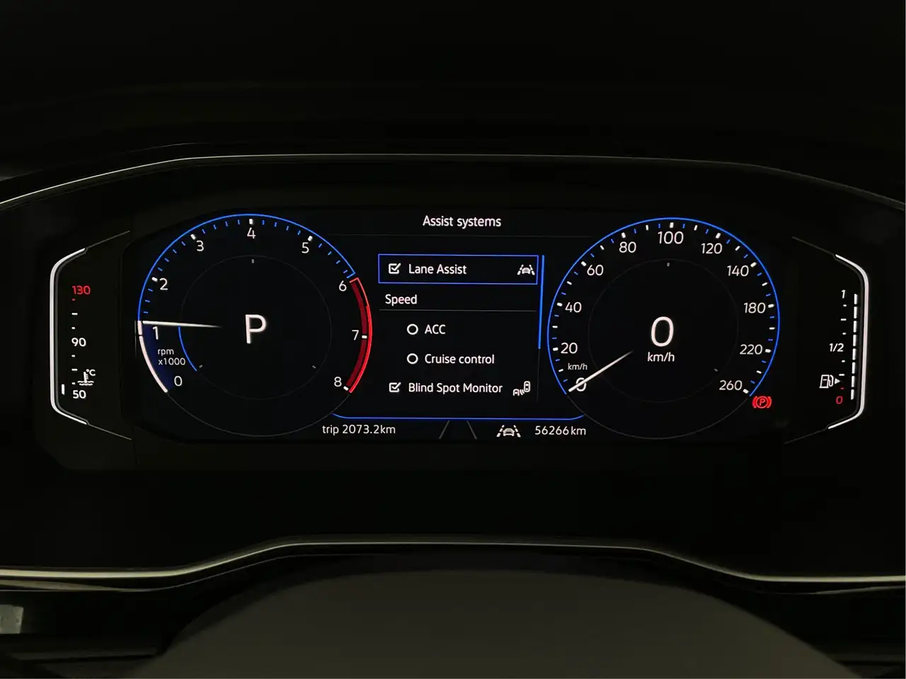 Volkswagen Jetta снимка Volkswagen Jetta