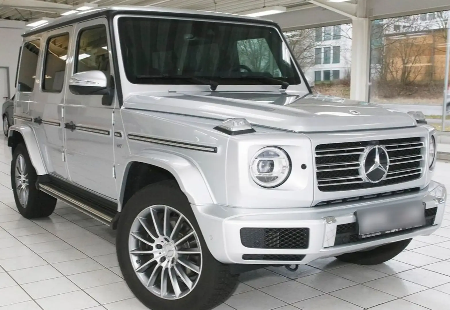 Mercedes-Benz G 500 4Matic 9G-Tronic Plateado - 1