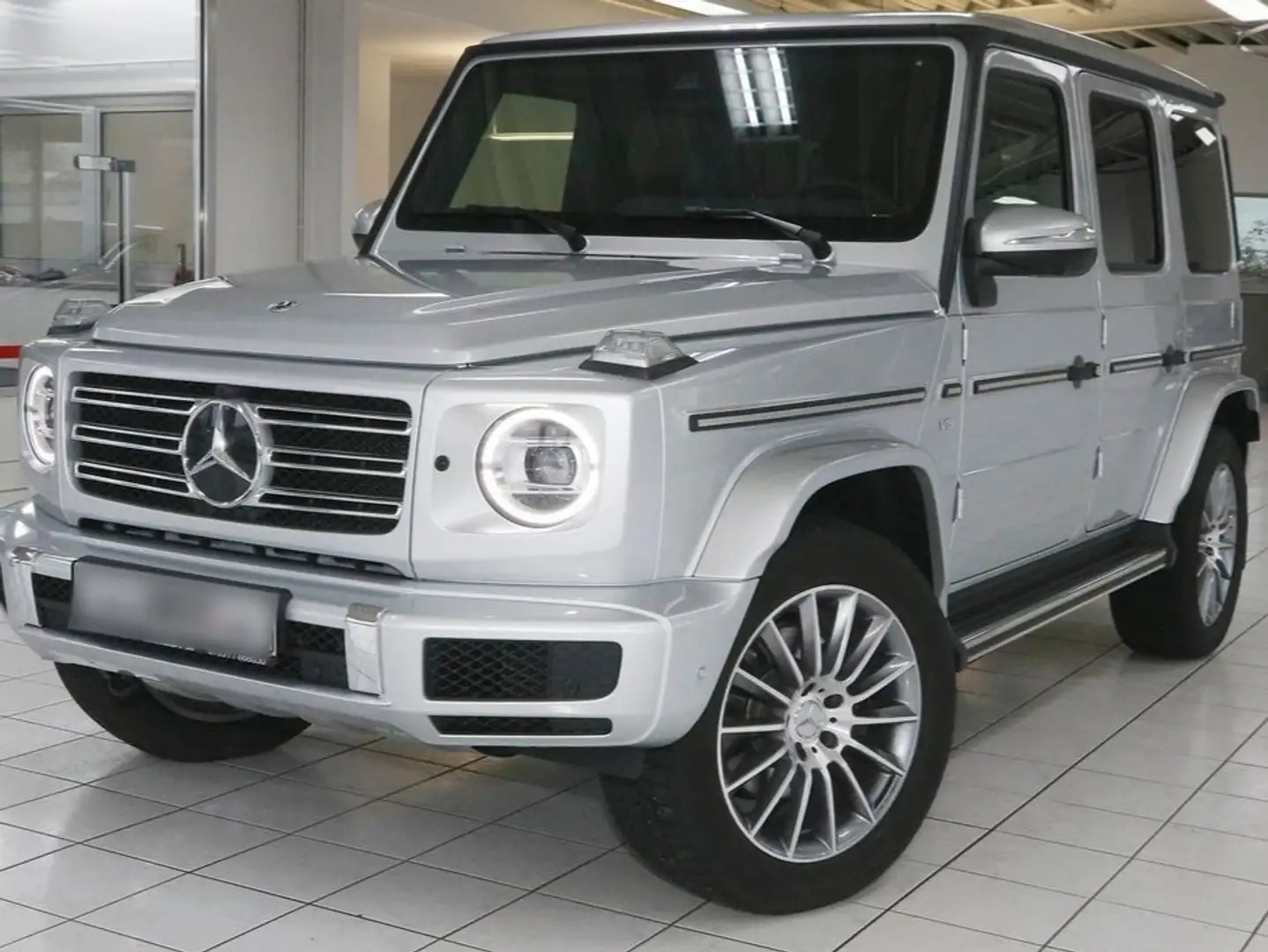 Mercedes-Benz G 500 4Matic 9G-Tronic Plateado - 2