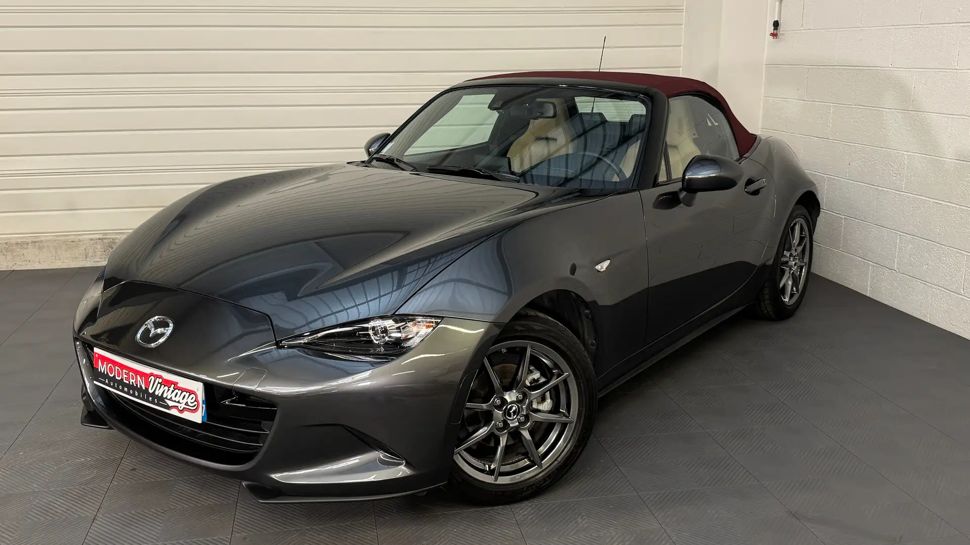 Mazda MX-5 MX5 ST 1.5L SKYACTIV-G 131 ch Cherry Top Gris - 1