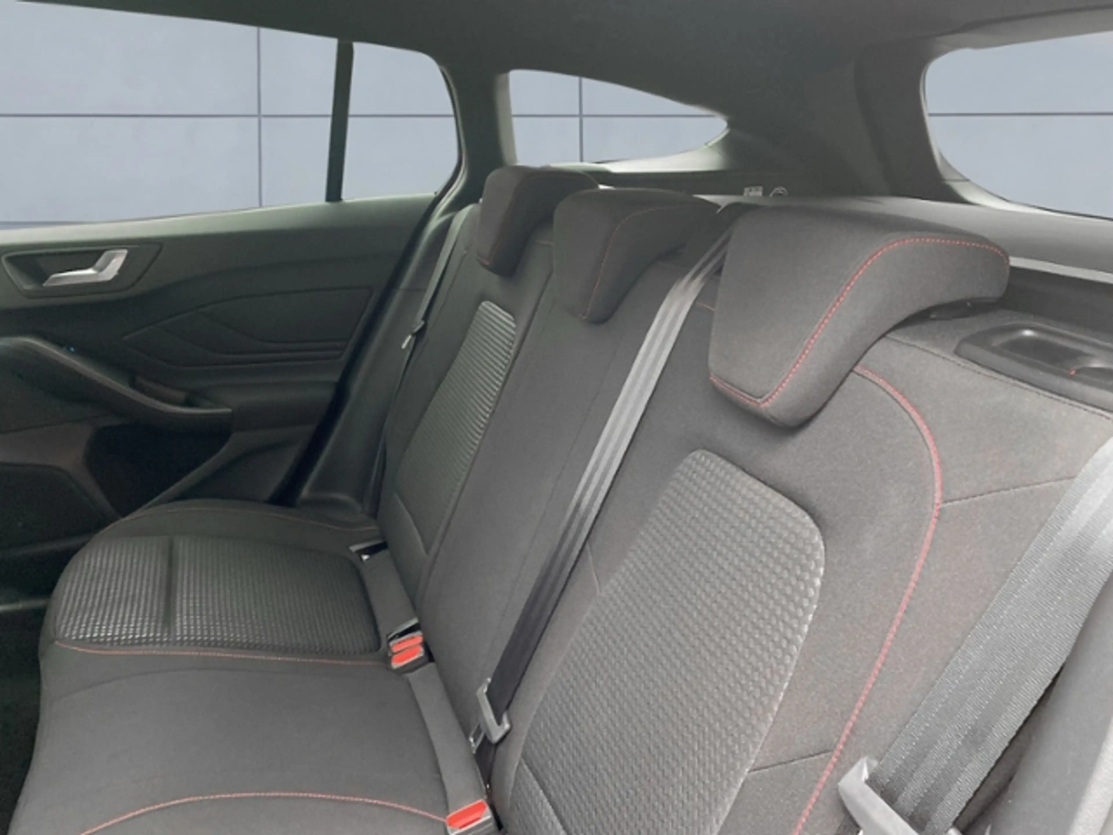 Ford Focus Turnier ST-Line Klima LED Navi Alu — photo 12
