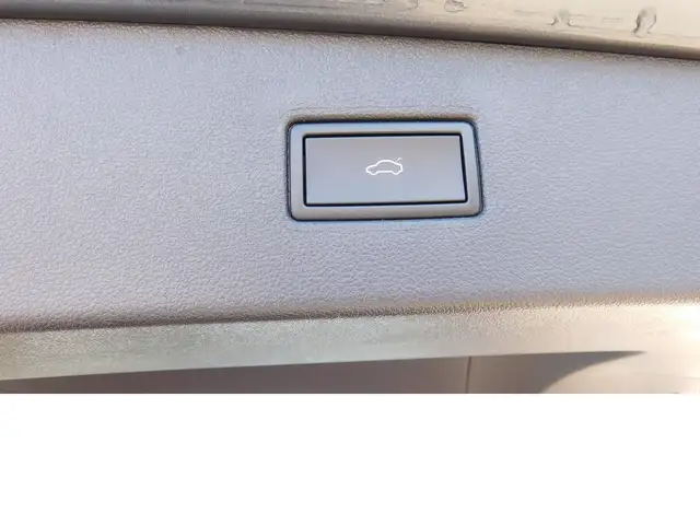 Volkswagen Tiguan Allspace view 24