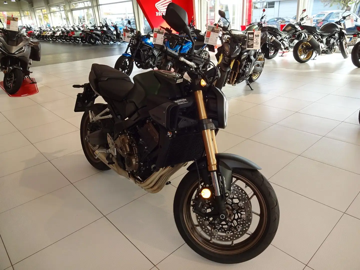 Honda CB 650 R E-Clutch Verde - 2