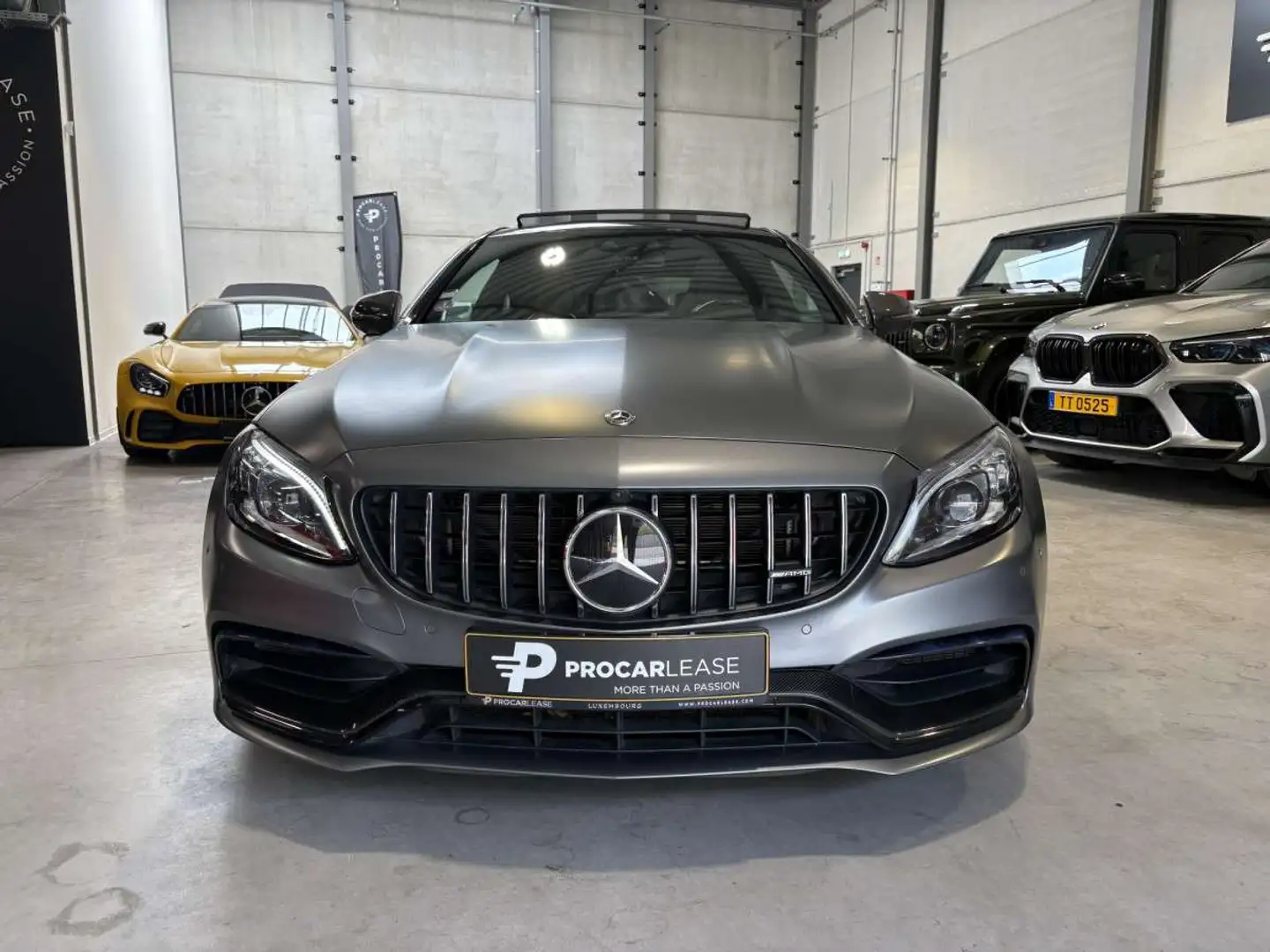 Mercedes-Benz C 63 AMG PANO//CARBON/360/Francais (Malus Payé) Gris - 2
