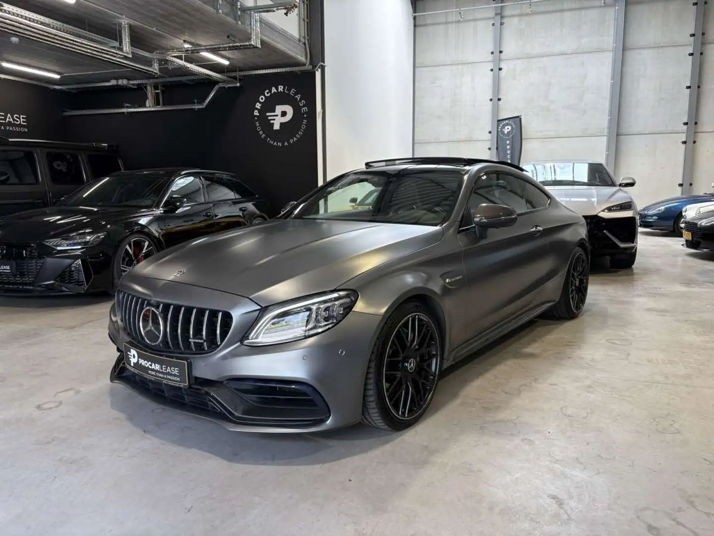 Mercedes-Benz C 63 AMG PANO//CARBON/360/Francais (Malus Payé) Gris - 1
