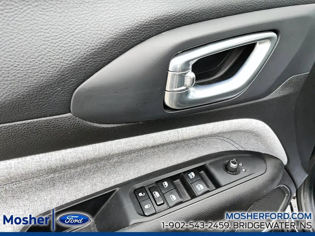 Jeep Compass photo Jeep Compass