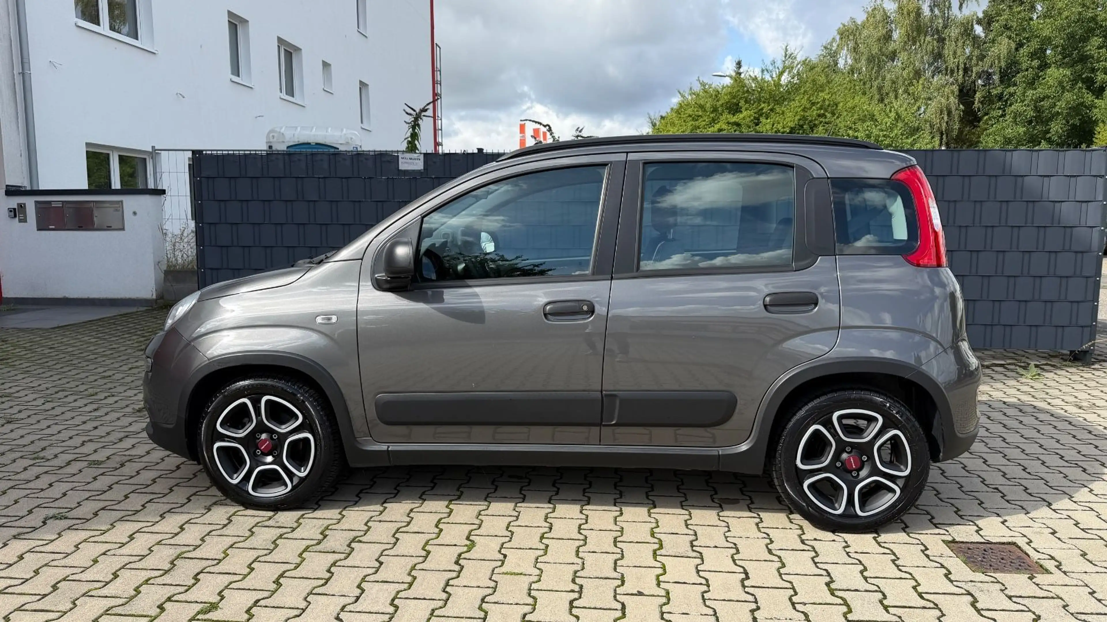 Fiat New Panda Panda Cross 1.0 Hybrid*Klima*ServiceNEU*Garantie — photo 6