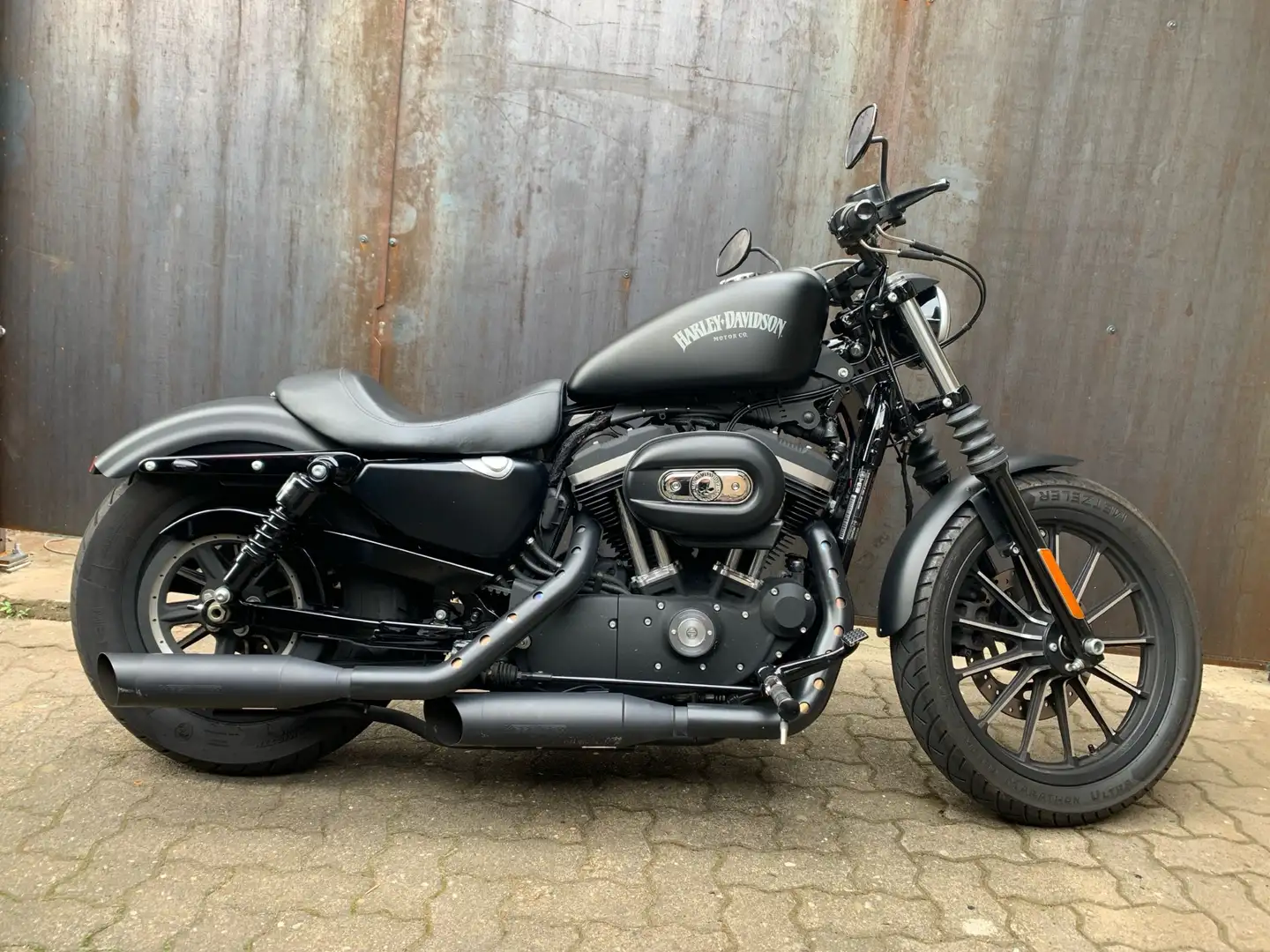 Harley-Davidson Iron 883 Sportster 883 Sporty Negru - 1