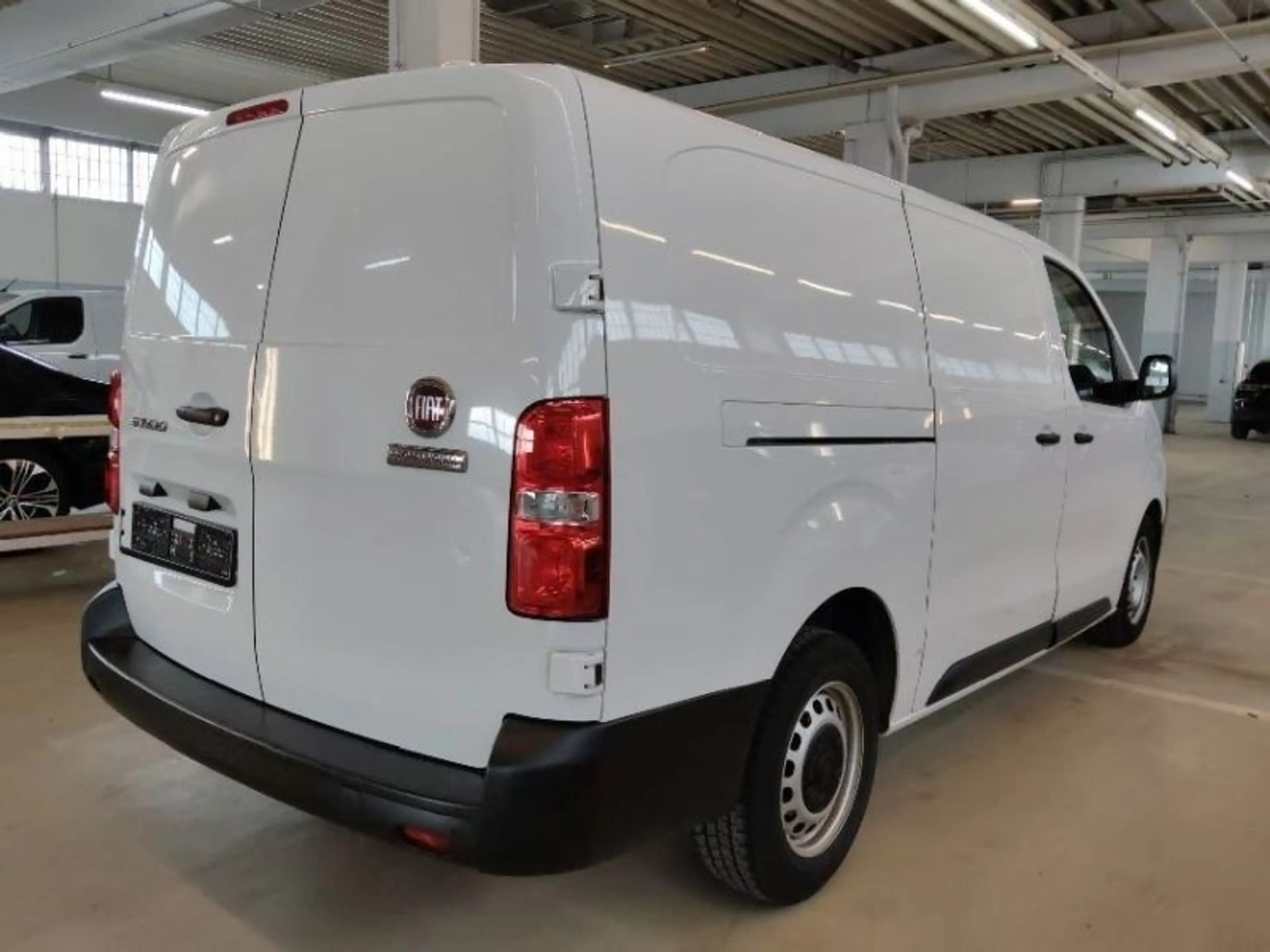 Fiat Scudo L1*1.Hand*Tüv Neu*Scheckheft*MWST.*94500KM — photo 2