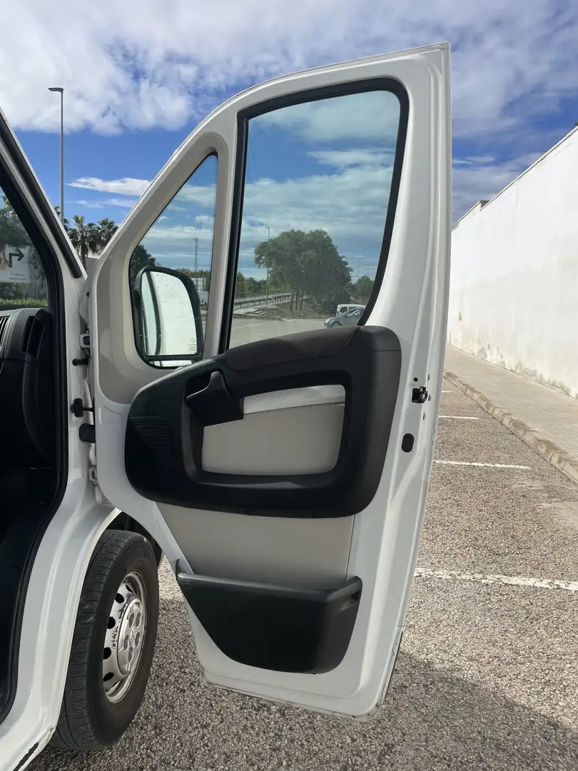 Peugeot Boxer Caja Cabina 2.2HDI 335 L3 130 - 2