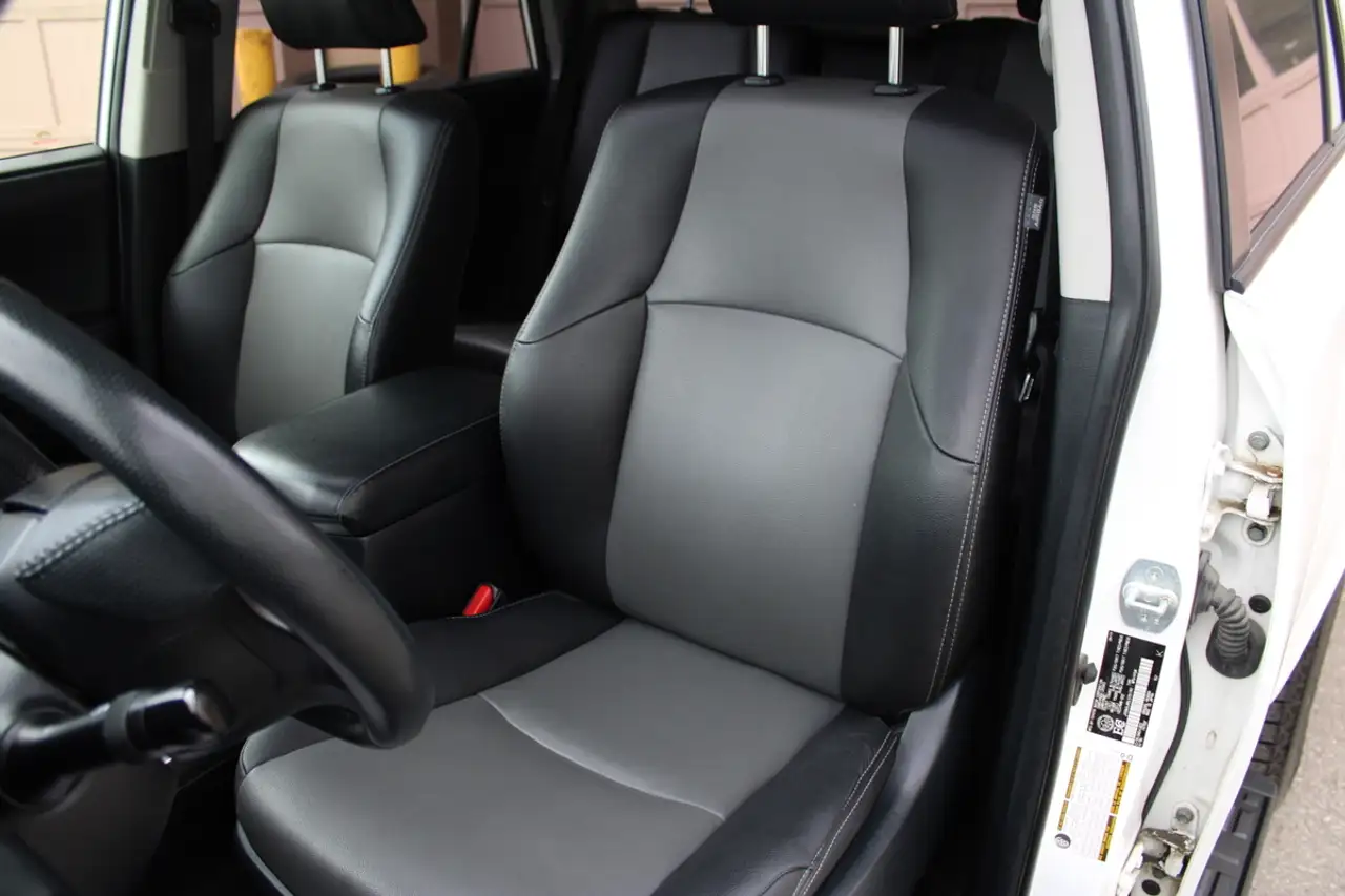 Toyota 4-Runner снимка Toyota 4-Runner