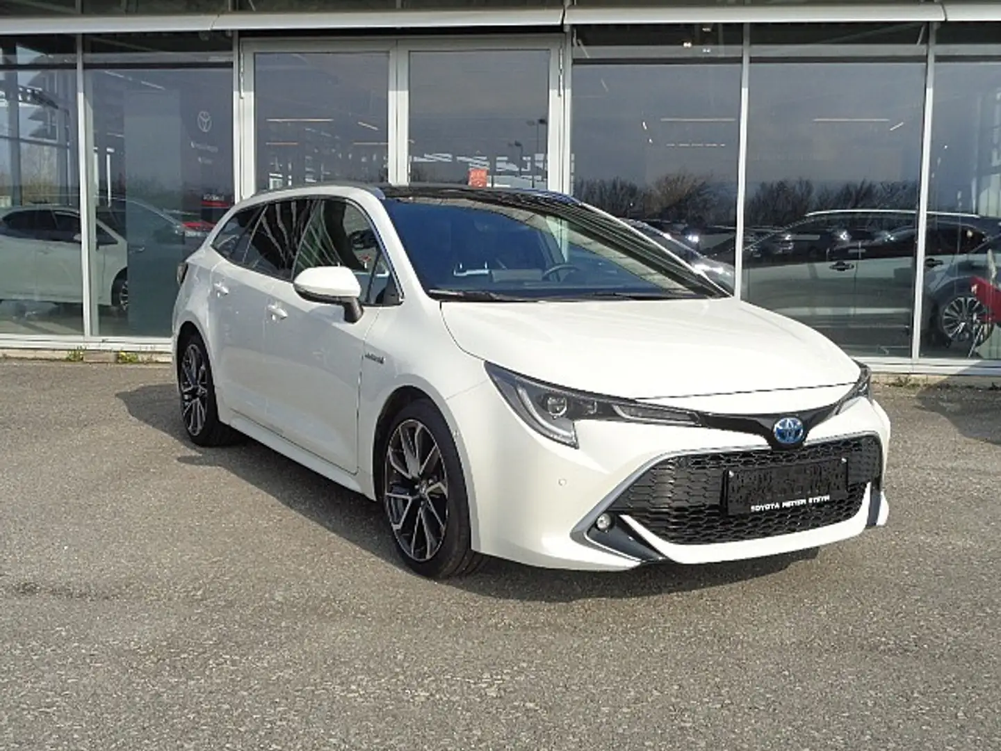 Toyota Corolla TS 2,0 Premium Sport Hybrid Weiß - 1