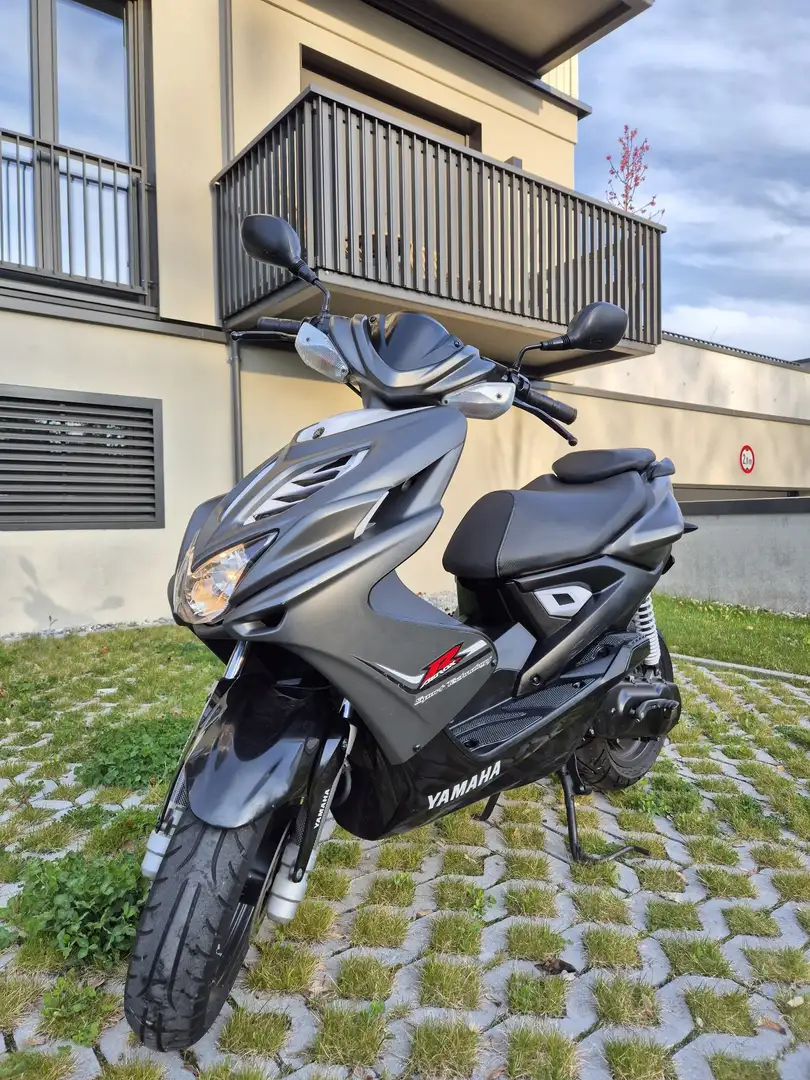Yamaha Aerox Gris - 1