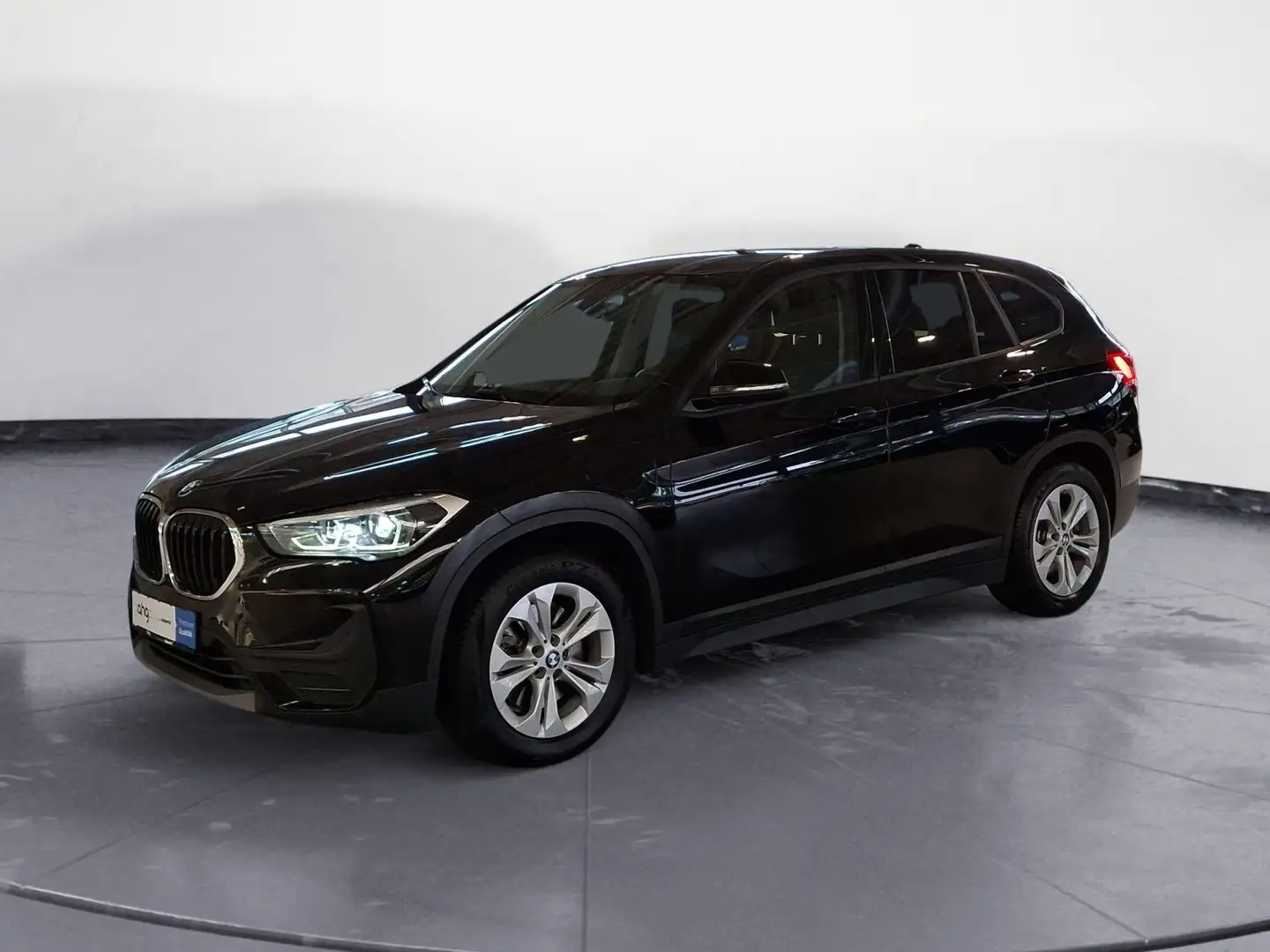 BMW X1 xDrive25e Advantage Head UP Navi LED Schwarz - 2