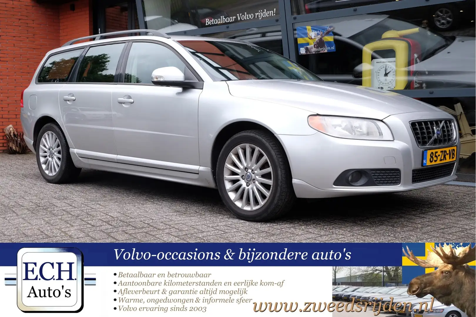 Volvo V70 2.5T 200 pk Momentum, Leer, Navi, Trekhaak Zilver - 1