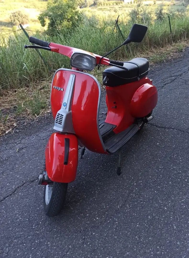 Vespa 50 Červená - 1