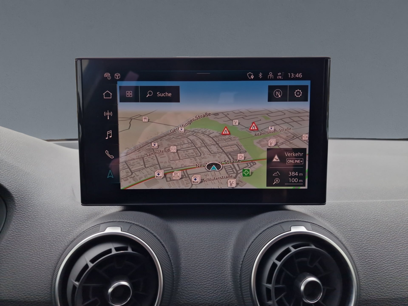 Audi Q2 30 TFSI NAVI+ AHK STHZG 18" ACC Advanced — photo 13