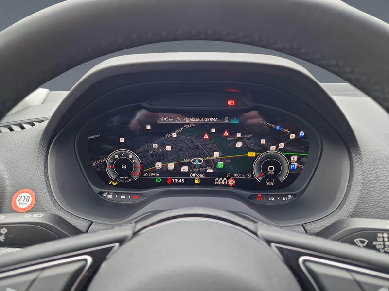 Audi Q2 30 TFSI NAVI+ AHK STHZG 18" ACC Advanced — photo 10