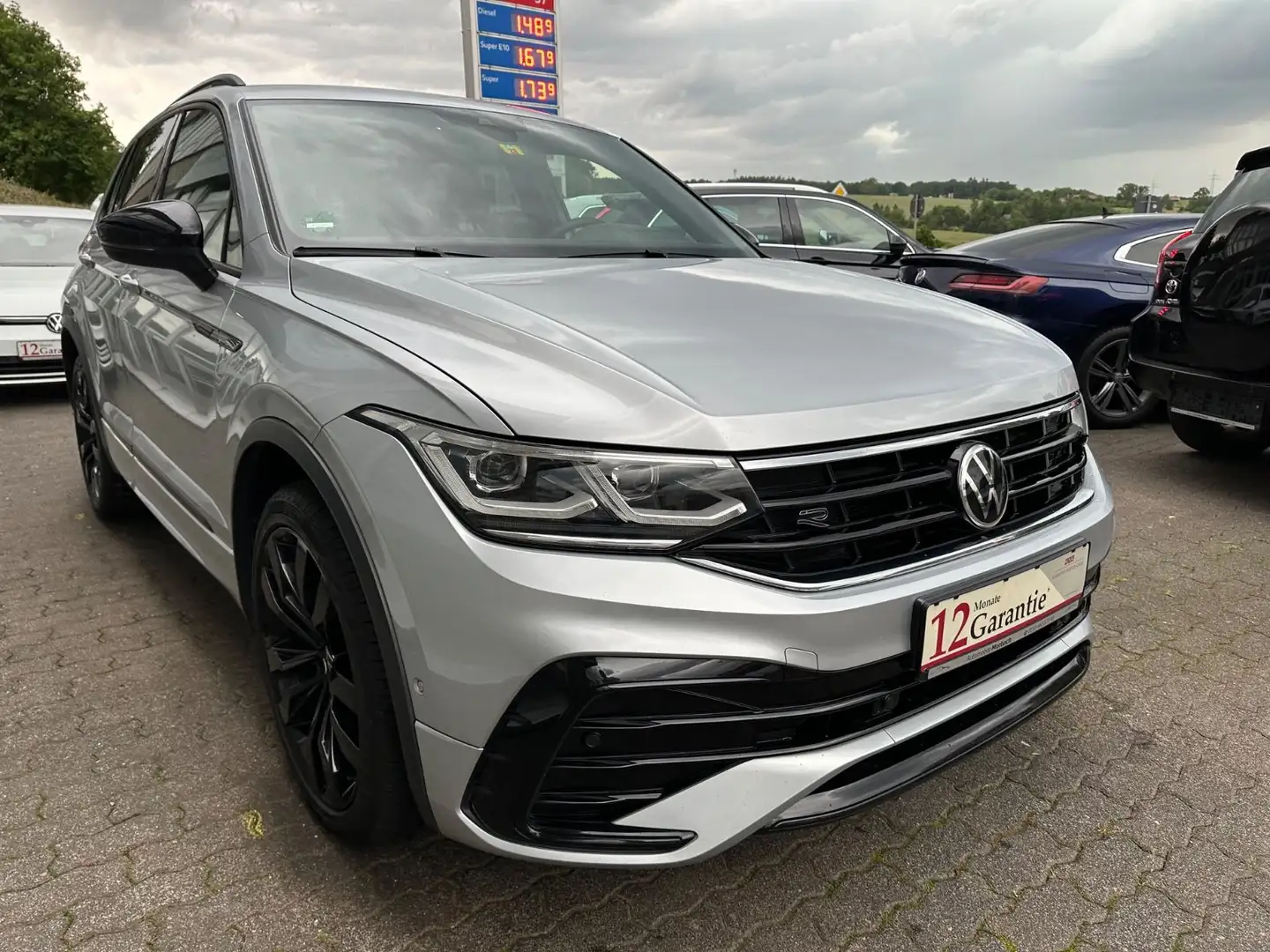 Volkswagen Tiguan R-Line 4Motion 2.0 TDI*DSG*MATRIX*HEADUP* Silber - 2