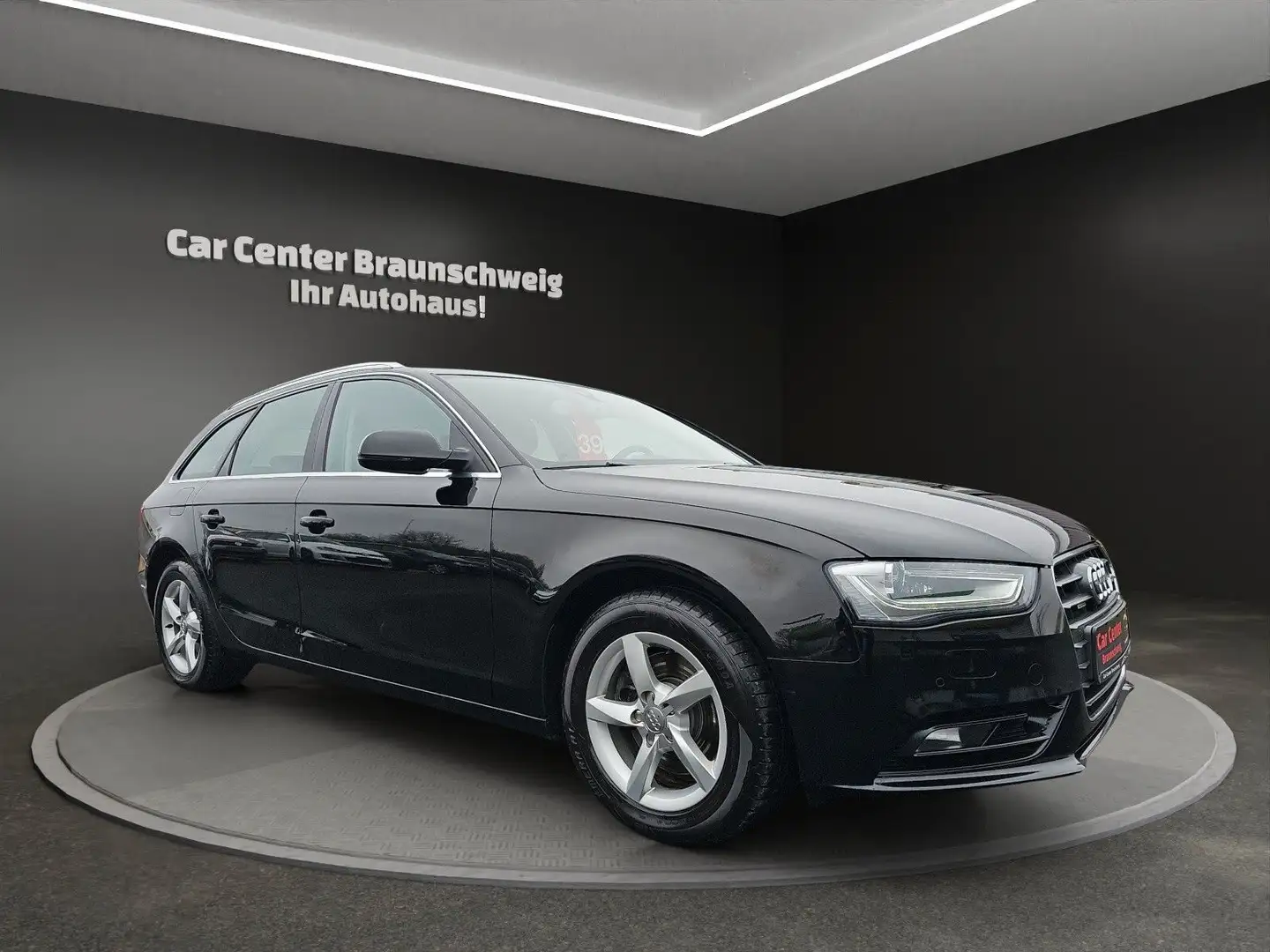 Audi A4 2.0 TDI S-tronic quattro Ambiente+Sport+Navi Černá - 2