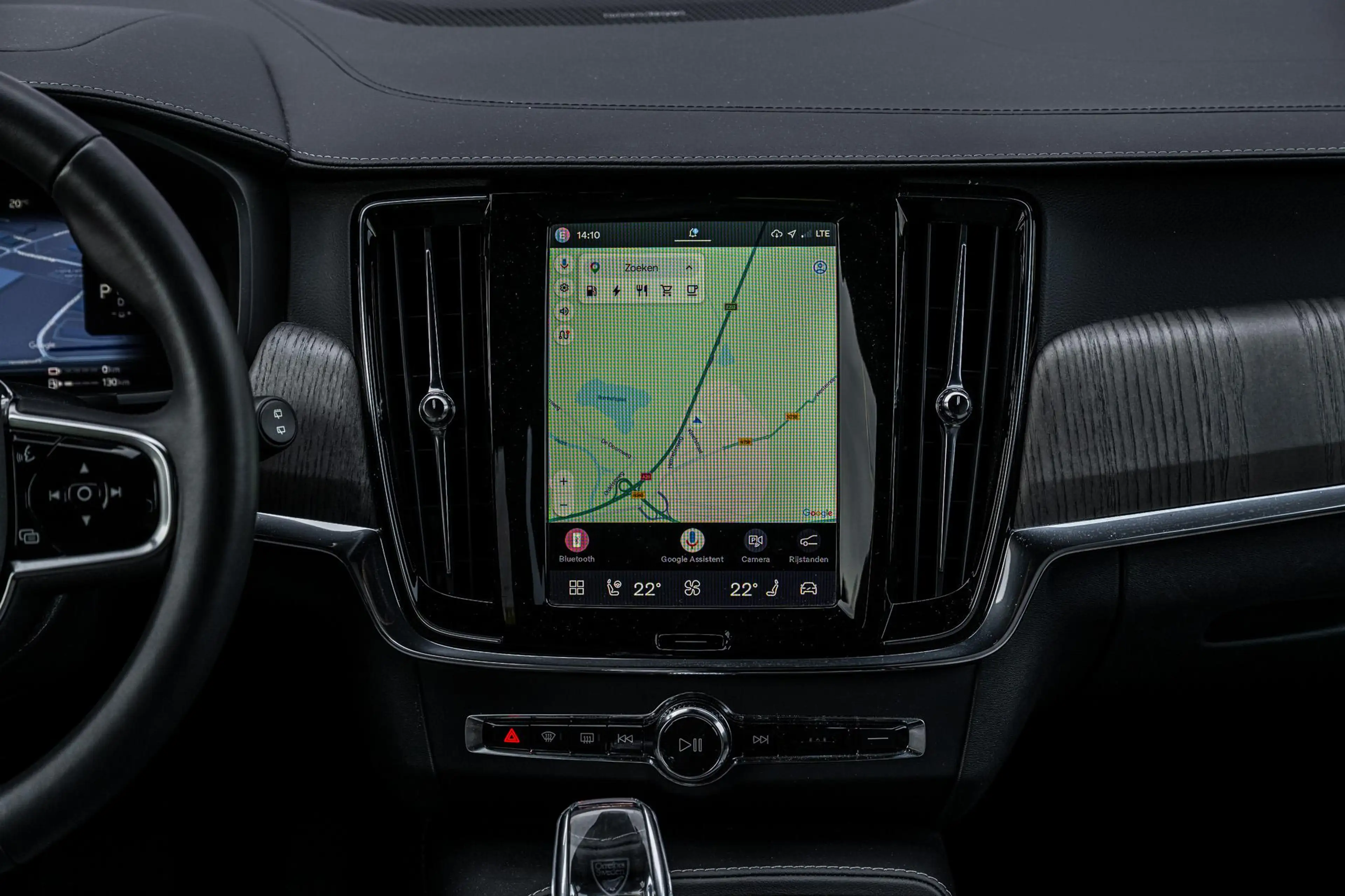 Volvo V90 2.0 T6 Plug-in hybrid AWD Plus Dark | Adaptieve Cr — photo 15