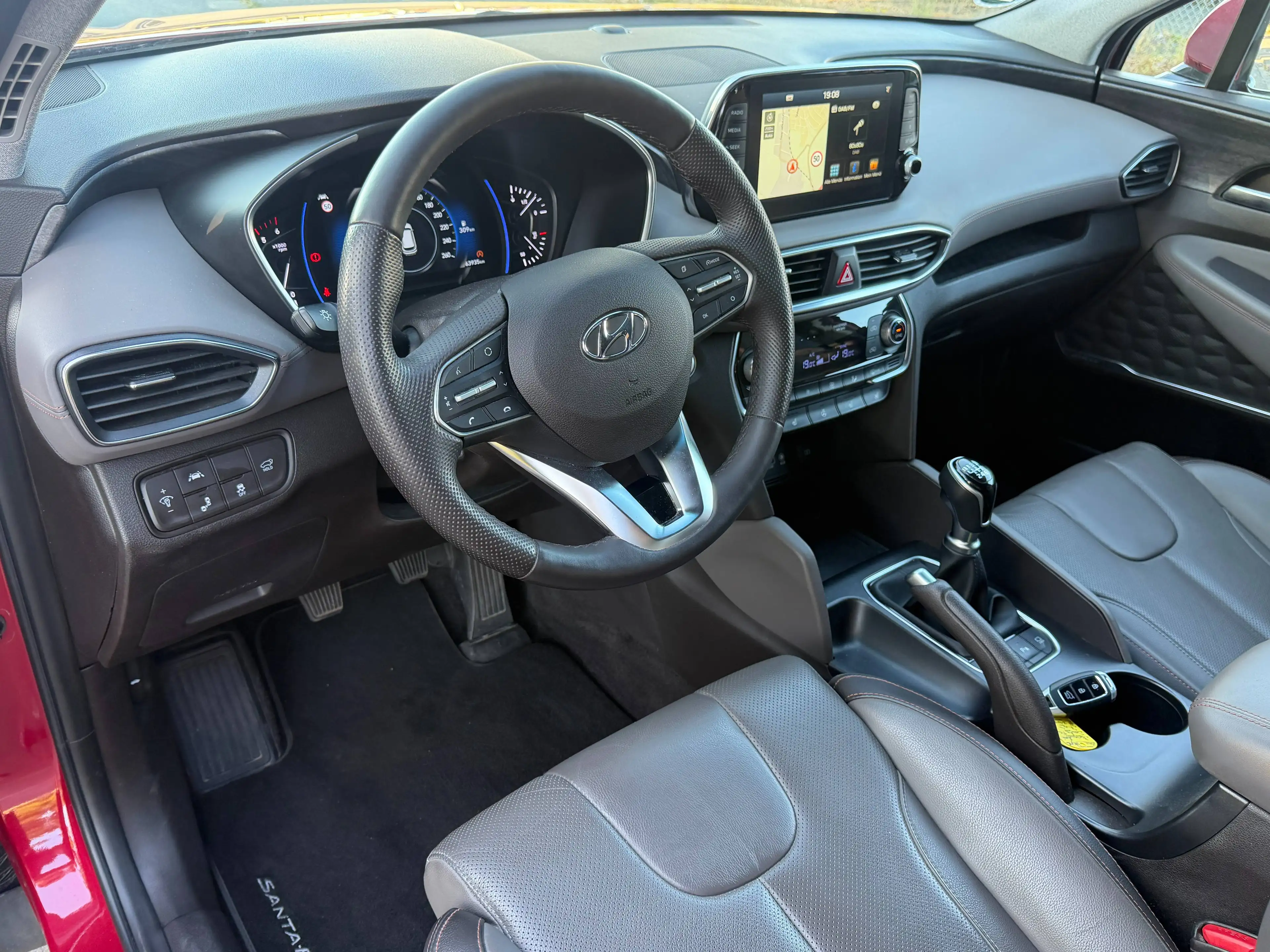 Hyundai SANTA FE Premium 2WD *LEDER*AHK* — photo 11