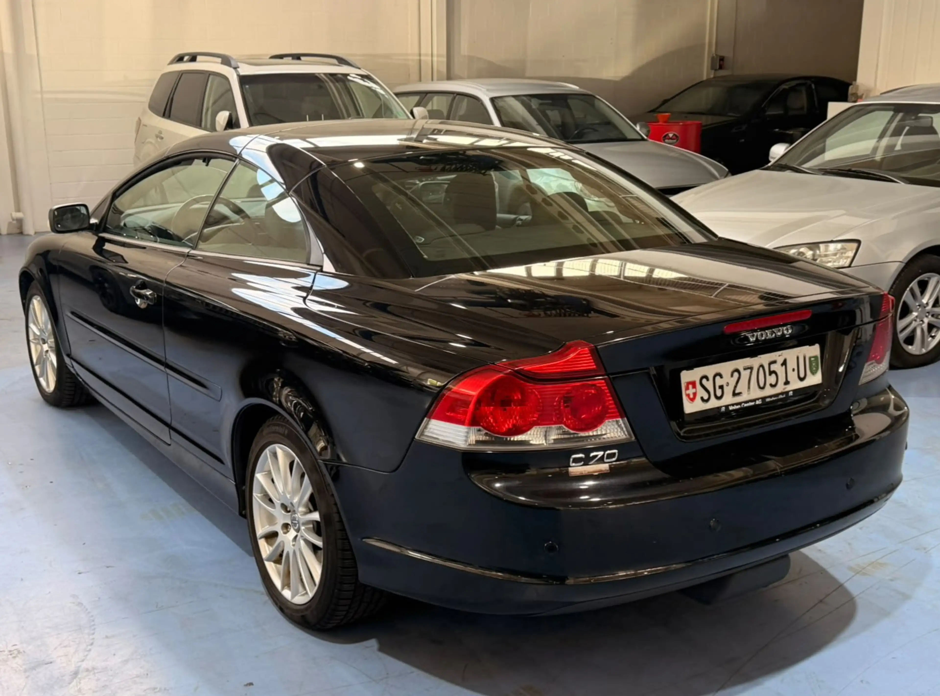 Volvo C70 Convertible 2.4 Momentum Zwitsers 1eign, netto € 9 — photo 2