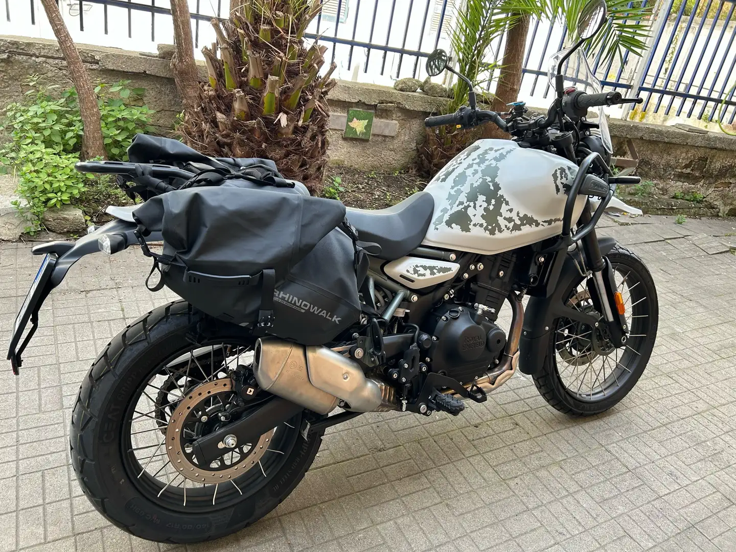 Royal Enfield Himalayan Himalayan 452 Lamet White - 1