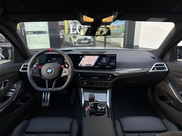 BMW M3 view 5