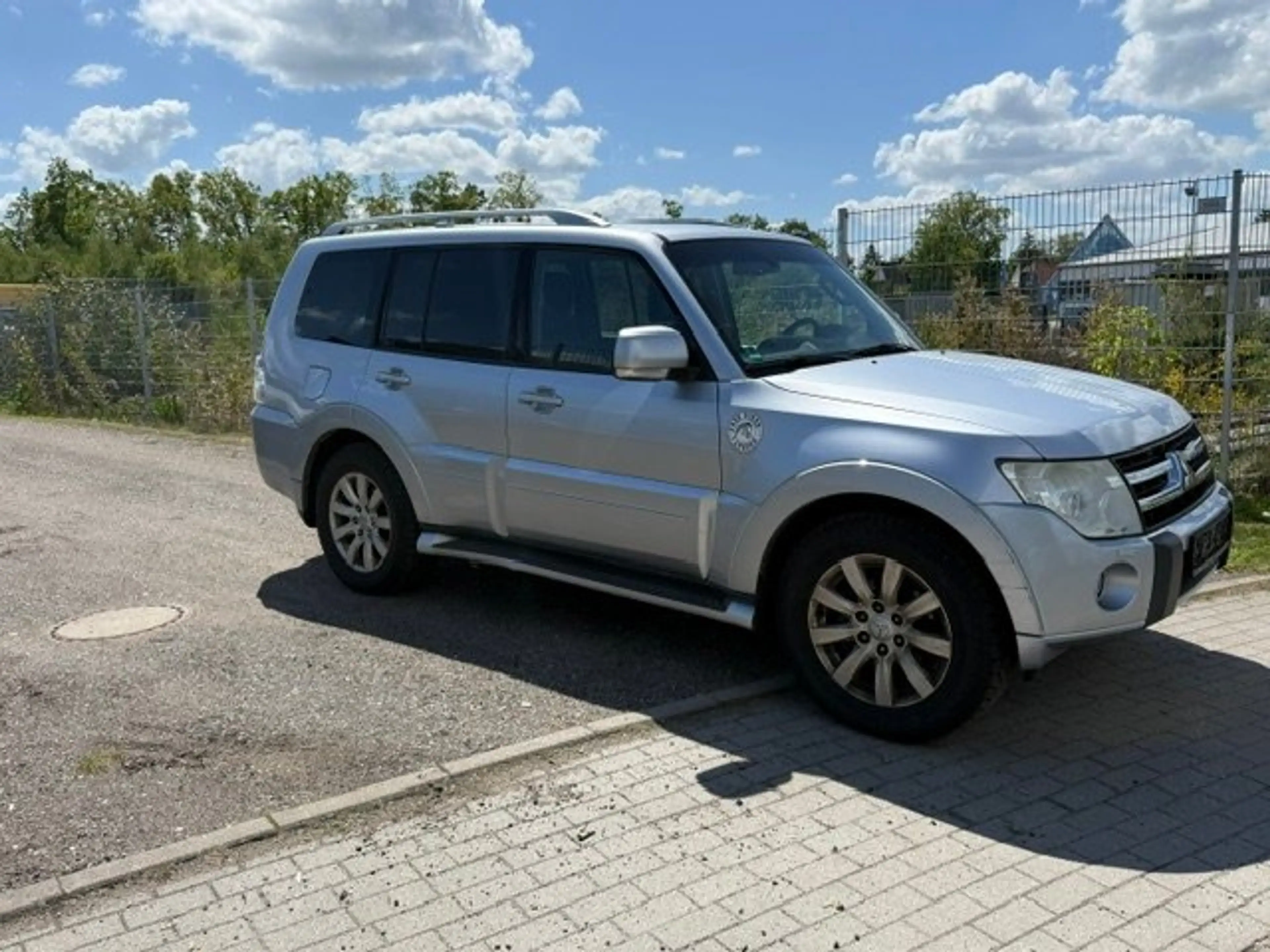 Mitsubishi Pajero 3.2 DI-D Instyle (5-trg.) — photo 10