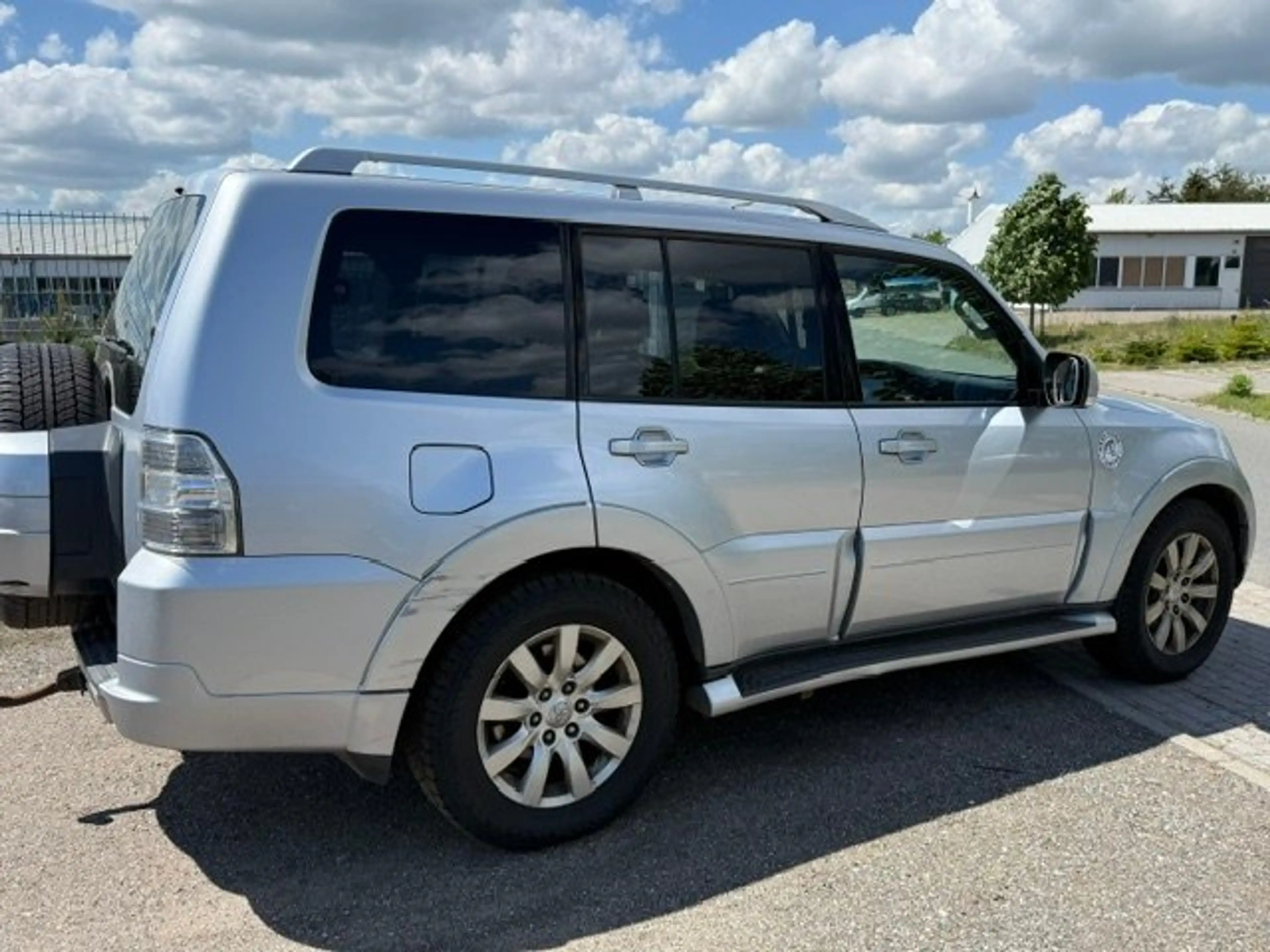 Mitsubishi Pajero 3.2 DI-D Instyle (5-trg.) — photo 14