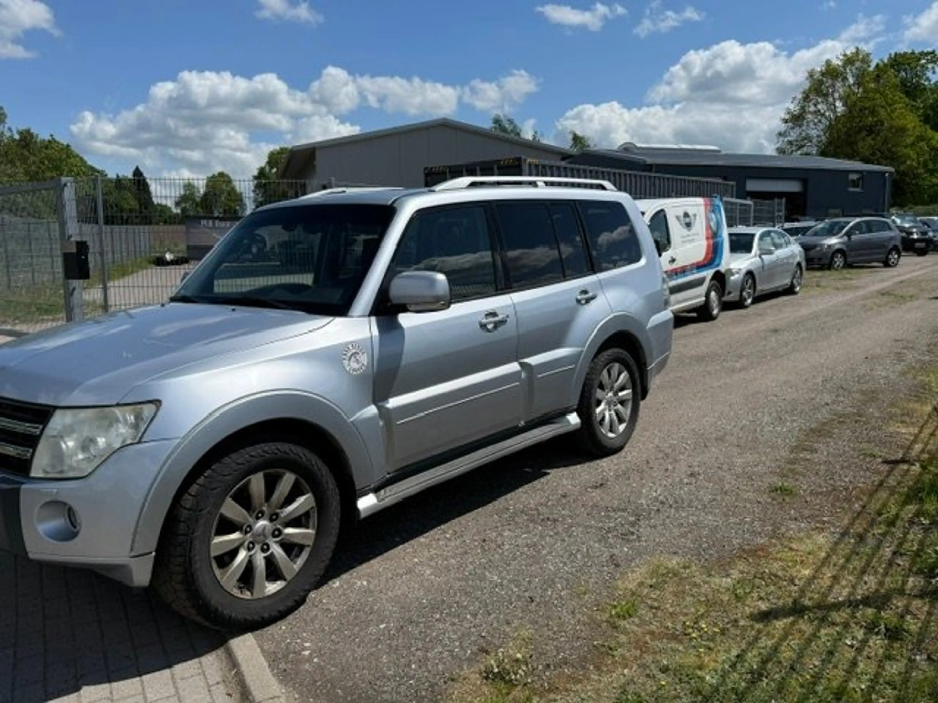 Mitsubishi Pajero 3.2 DI-D Instyle (5-trg.) — photo 4