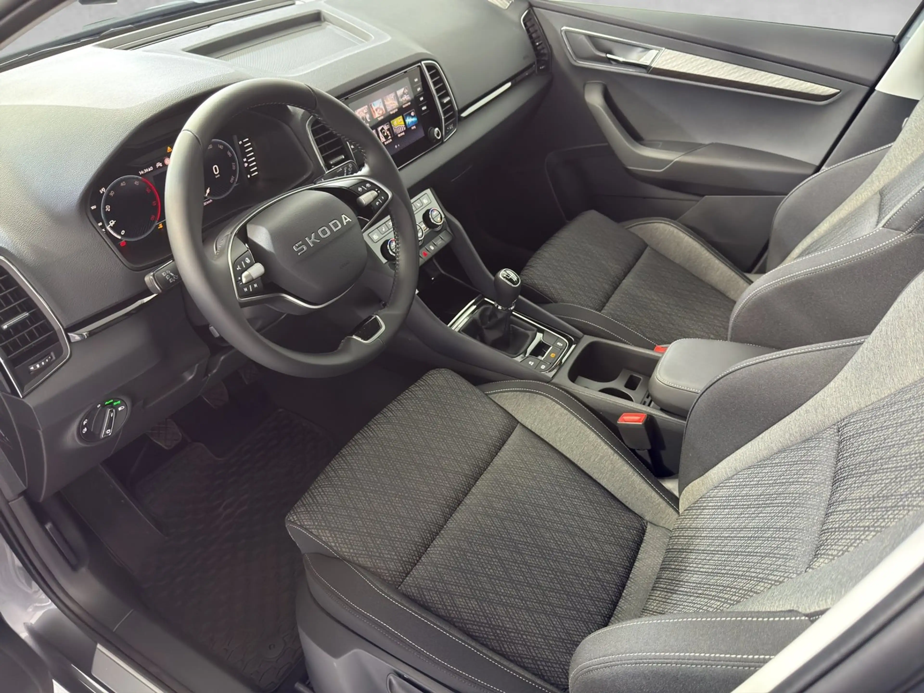 Skoda Karoq Selection TDI — photo 6