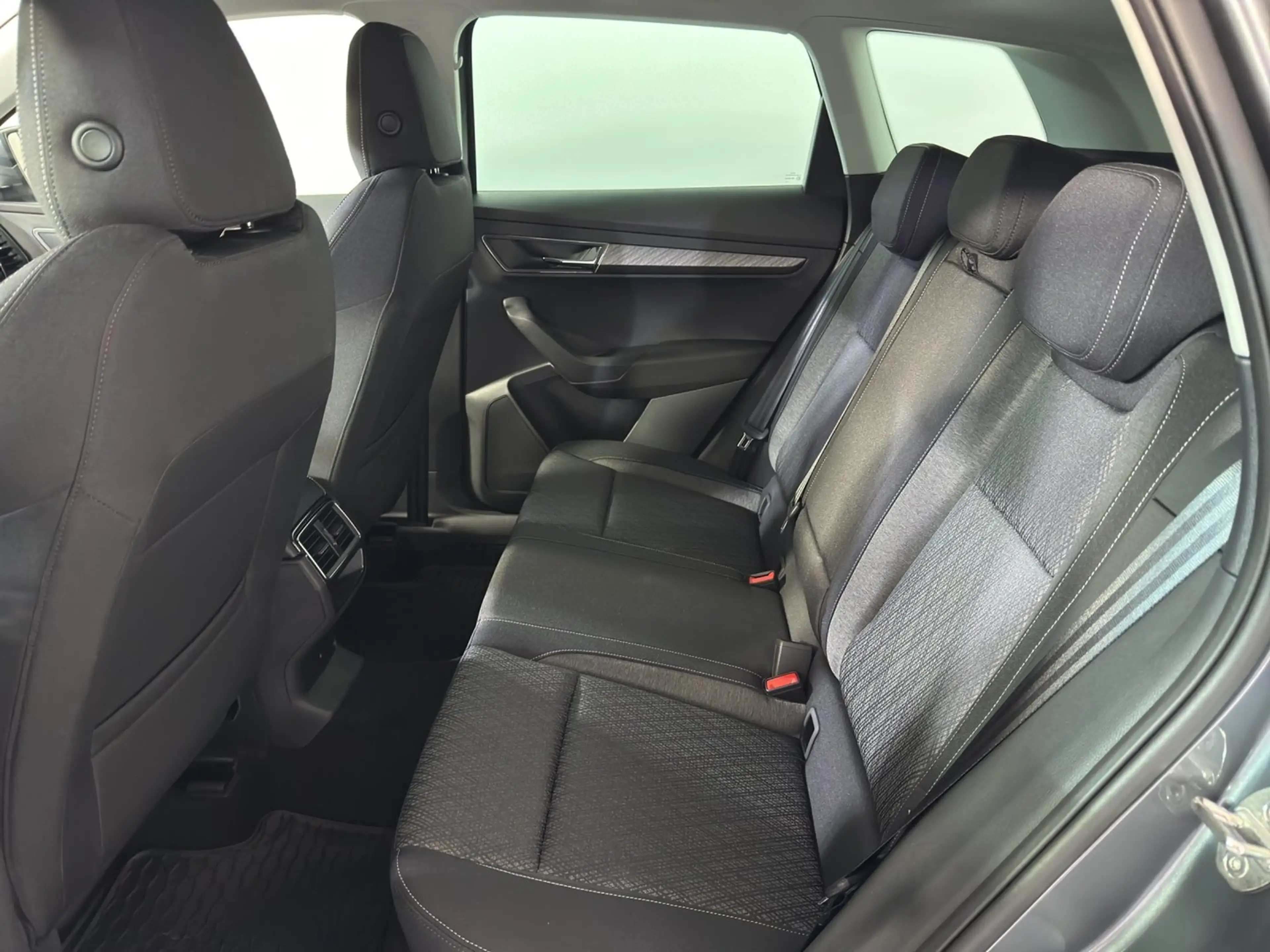 Skoda Karoq Selection TDI — photo 15