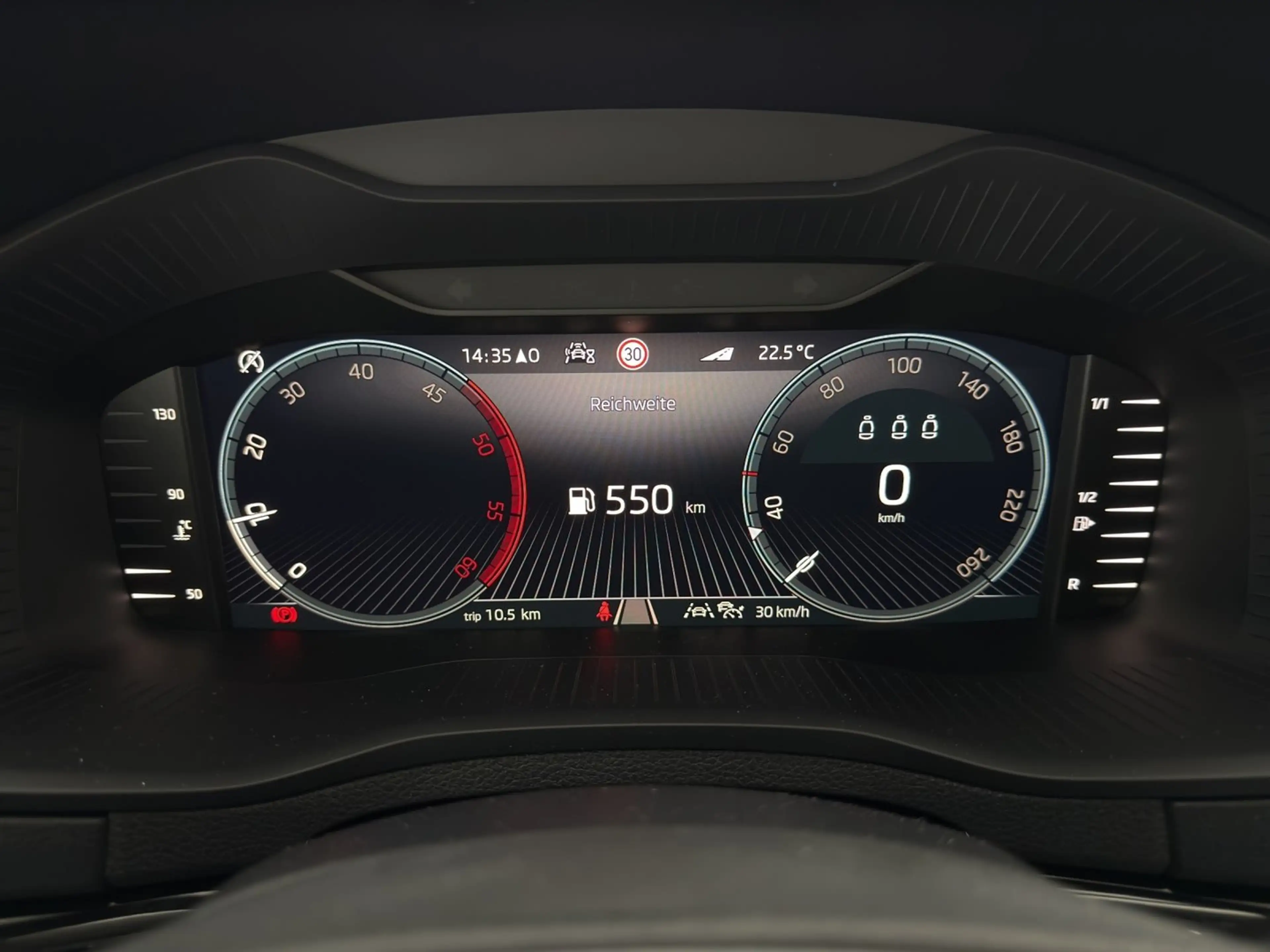 Skoda Karoq Selection TDI — photo 9
