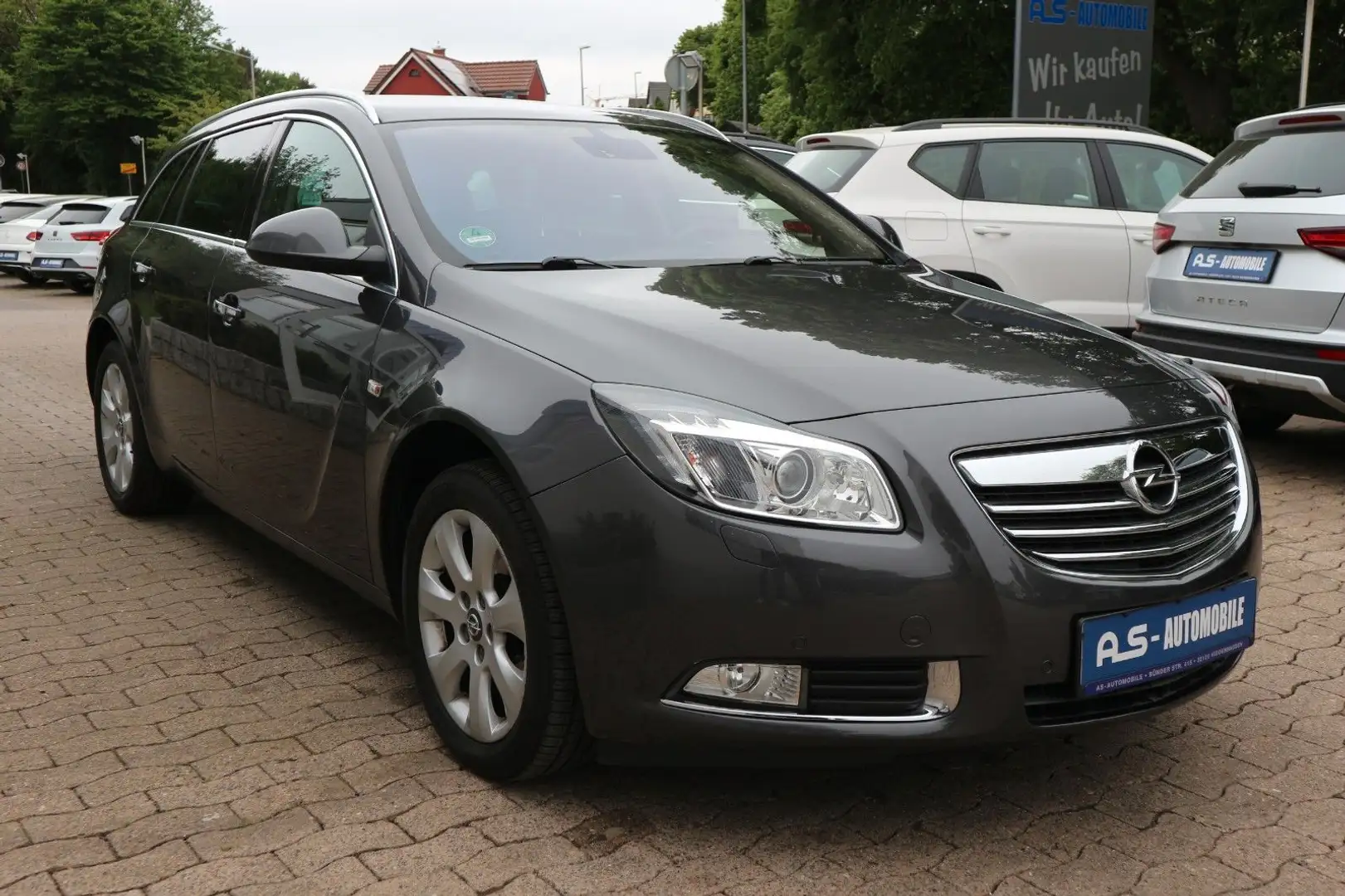 Opel Insignia A SportsTourer 2.0 CDTI *2.HD/AUTO/AHK* Grey - 1
