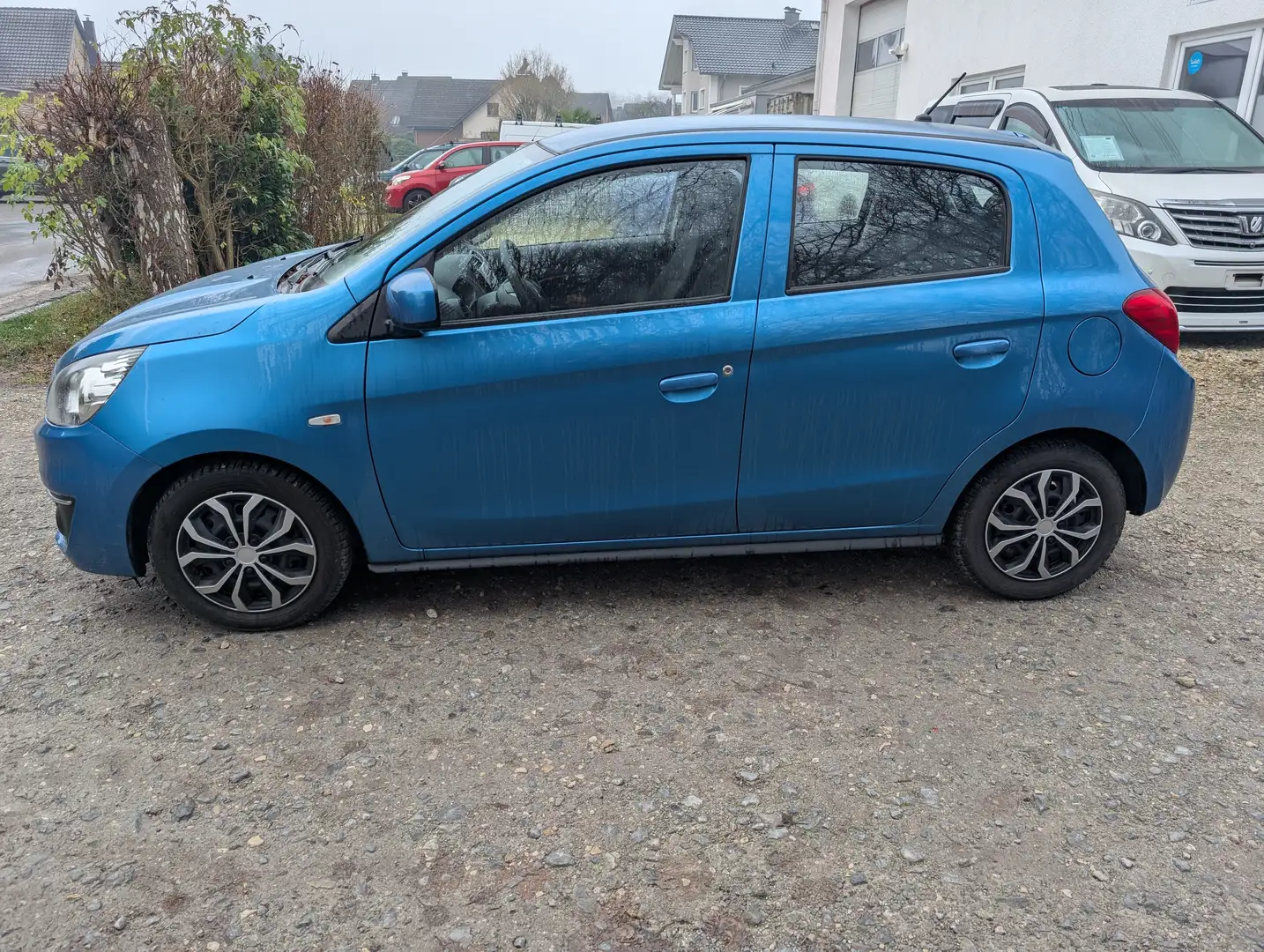 Mitsubishi Space Star Diamant Edition/Klima/el. Fensterheber/2. Hand! Bleu - 2