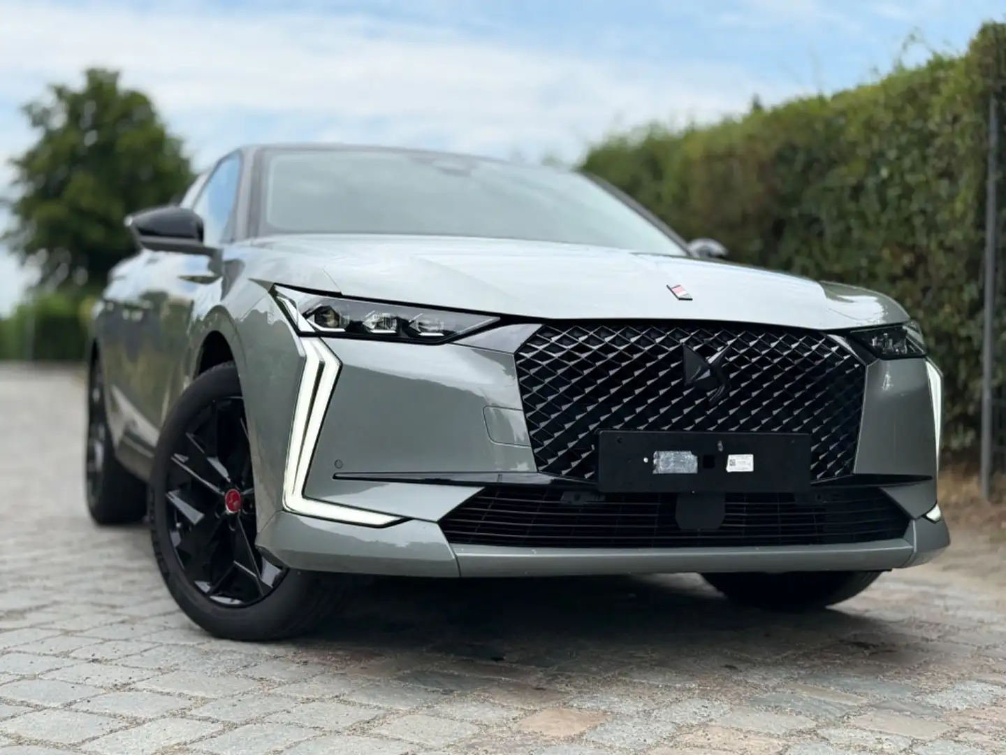 DS Automobiles DS 4 DS 4 Performance Line +*ACC*LED*ALCANTARA* Grau - 1