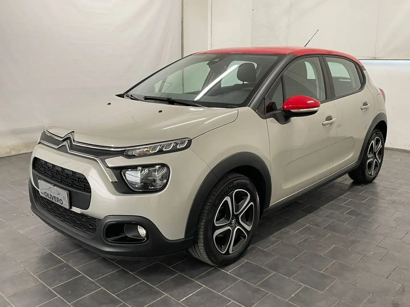 Citroen C3 BlueHDi 100cv Feel Pack-UNIPRO Weiß - 2