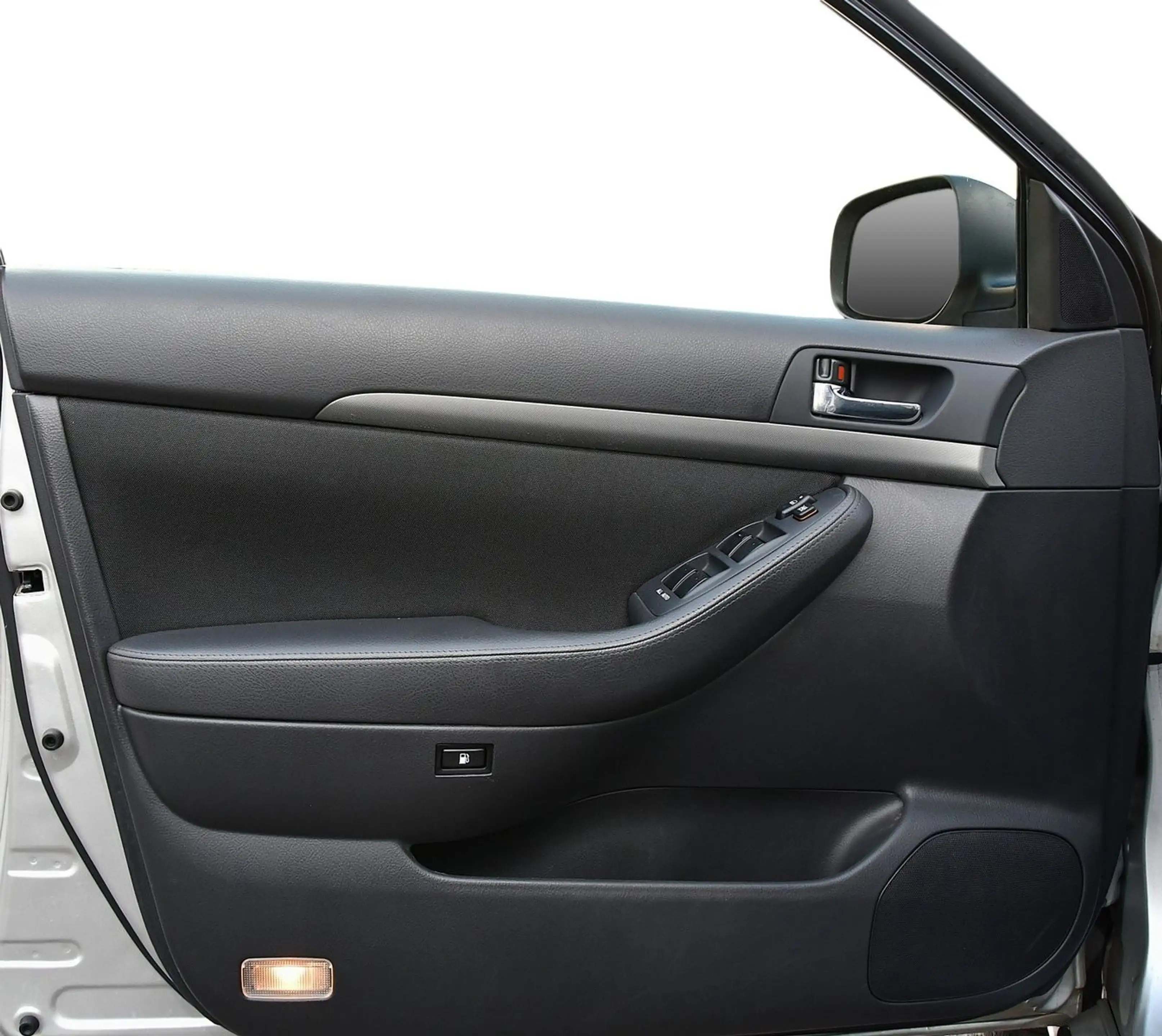Toyota Avensis 2.2 D-CAT Sol*Top Zustand*Scheckheft* — photo 10