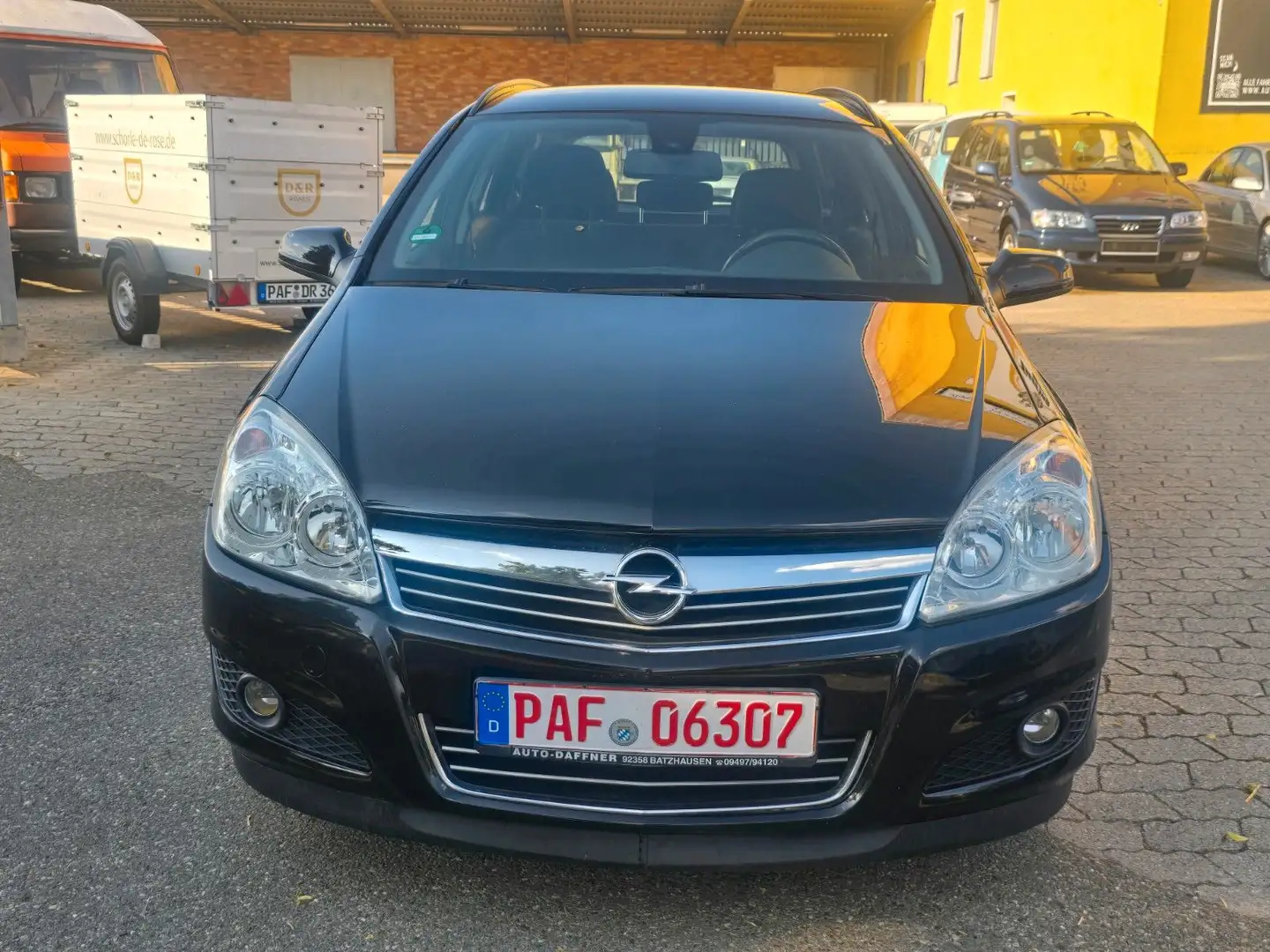 Opel Astra H Caravan Edition Schwarz - 2