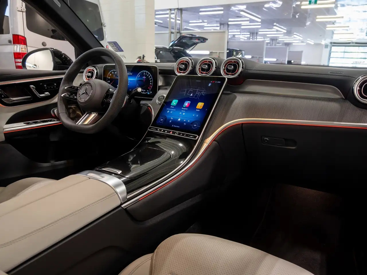 Mercedes-Benz GLC снимка Mercedes-Benz GLC