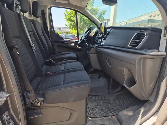 Ford Transit Custom view 11