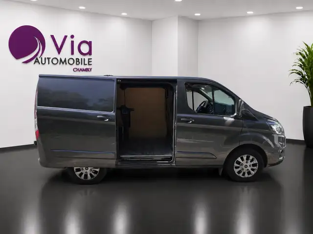 Ford Transit Custom view 9