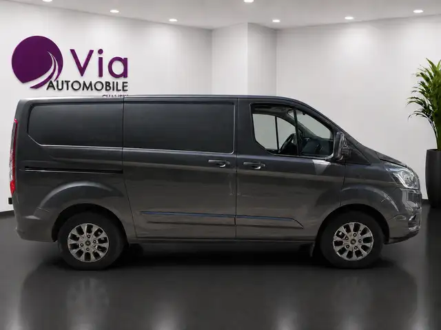 Ford Transit Custom view 4