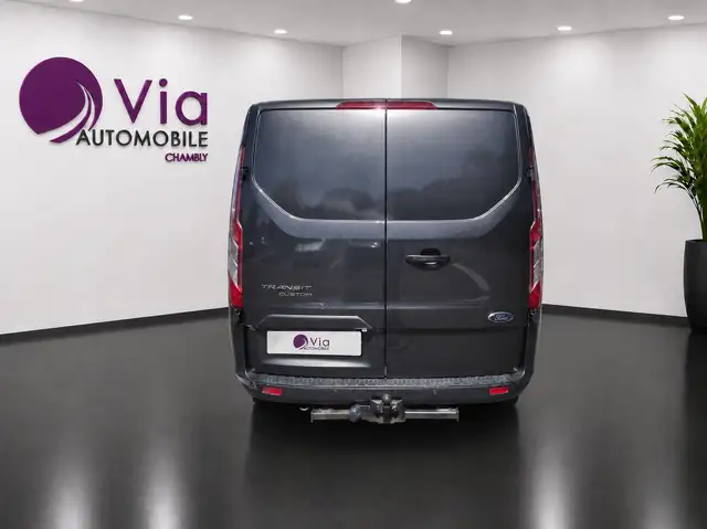 Ford Transit Custom view 6