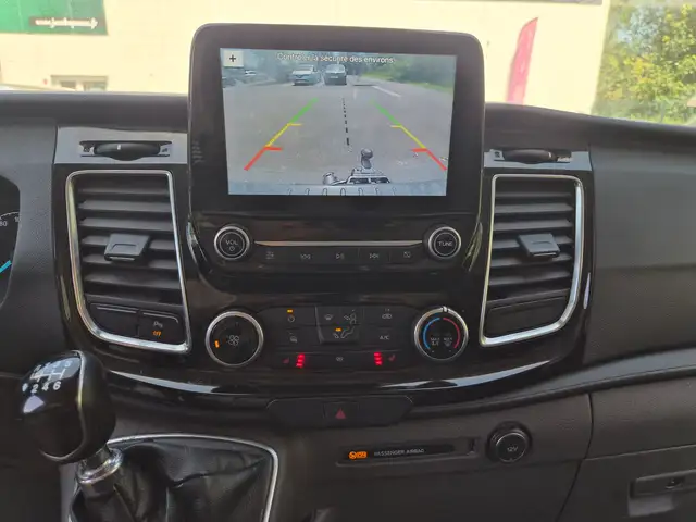 Ford Transit Custom view 21