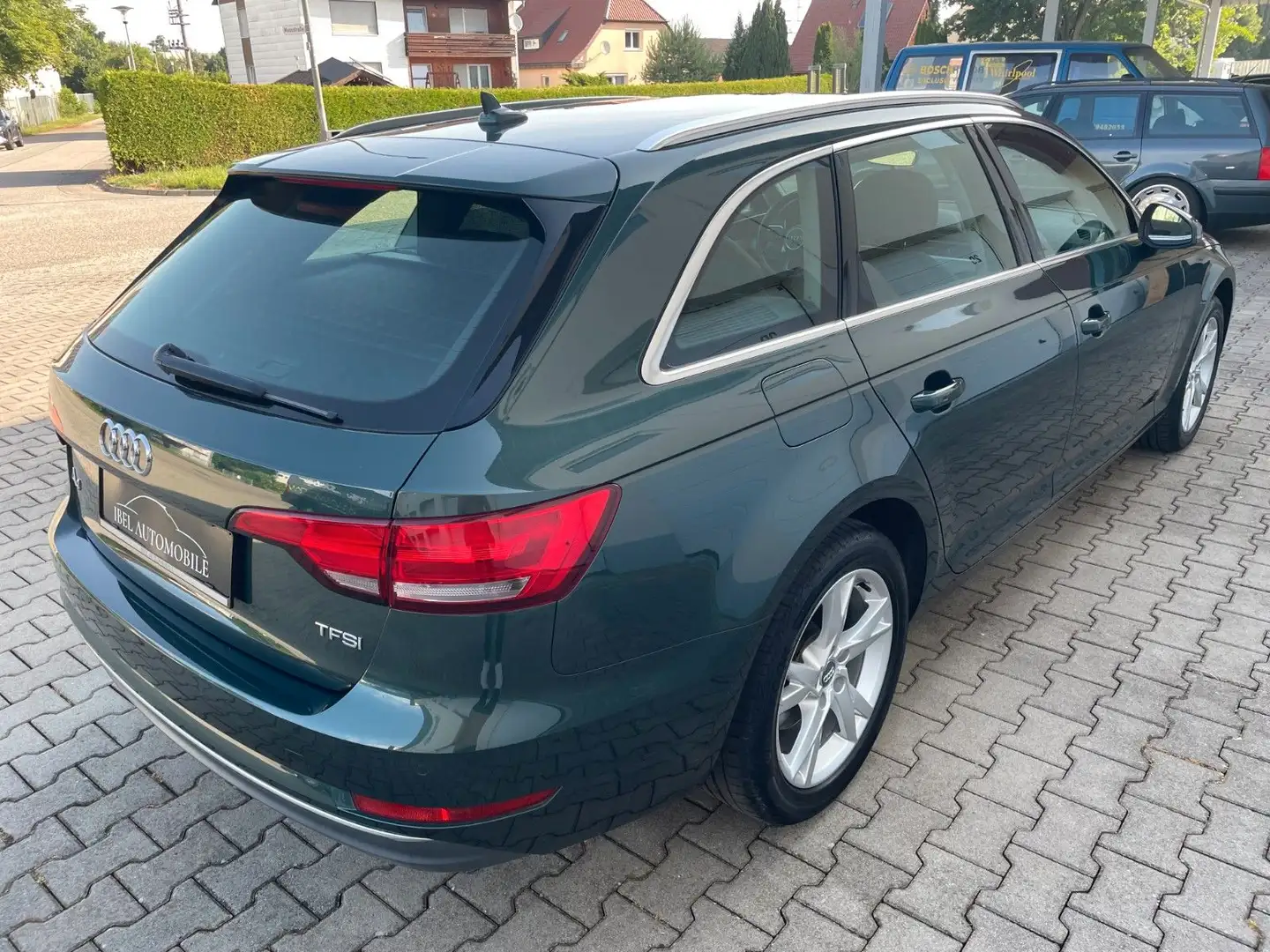 Audi A4 Avant 1.4TFSI S-tronic sport Navi Xenon DAB Vert - 2