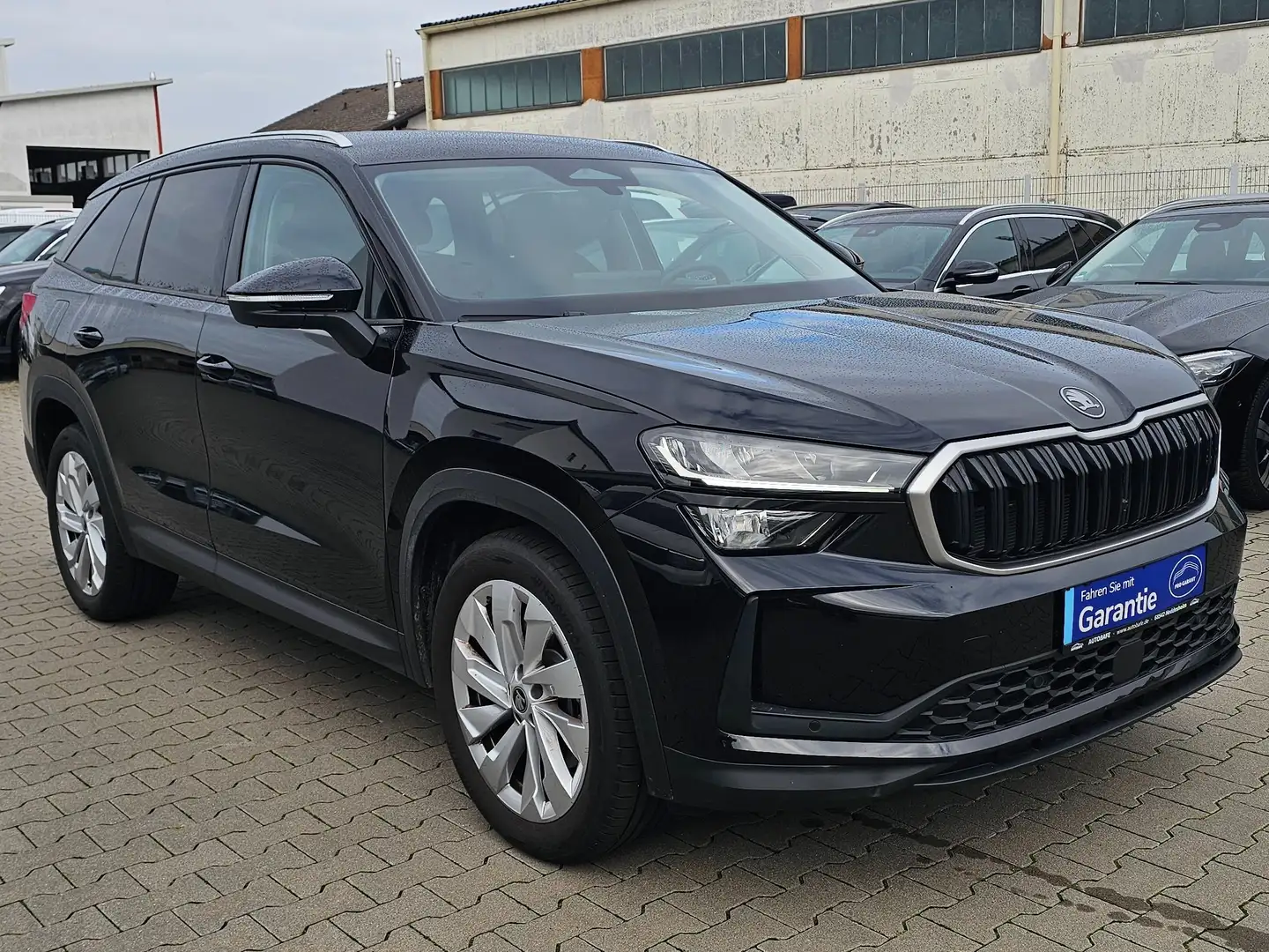 Skoda Kodiaq 2.0 TDI LED*KAMERA*NAVI*ACC*LANE-ASSIST Schwarz - 1
